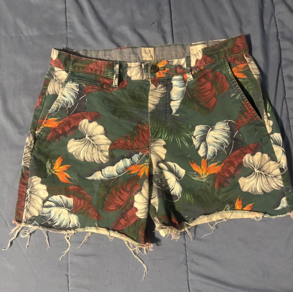 Gap Gap Men's Chino Shorts Floral Print Flat Front Casual Size US 31 - 2 Thumbnail