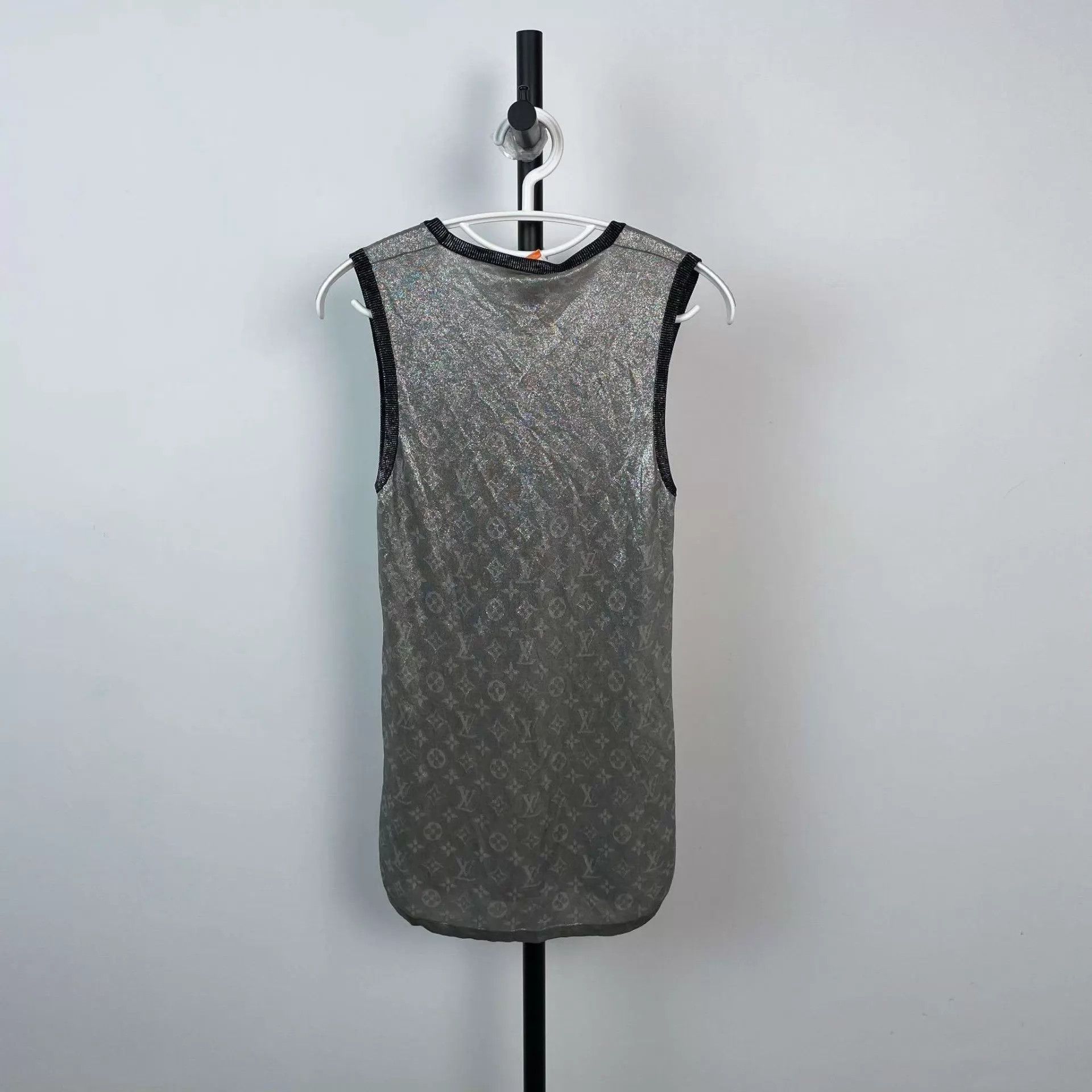 Louis Vuitton LV Gray Sleeveless Silk All-Over Print XS Dress Size XS / US 0-2 / IT 36-38 - 2 Thumbnail