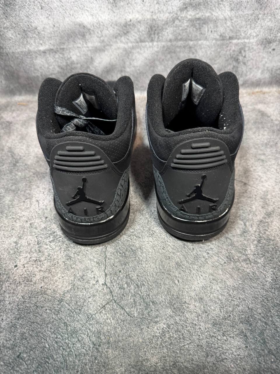 Jordan Brand Size 12 | Jordan 3 Black CatNo Box | Pre-Owned Size US 12 / EU 45 - 2 Thumbnail