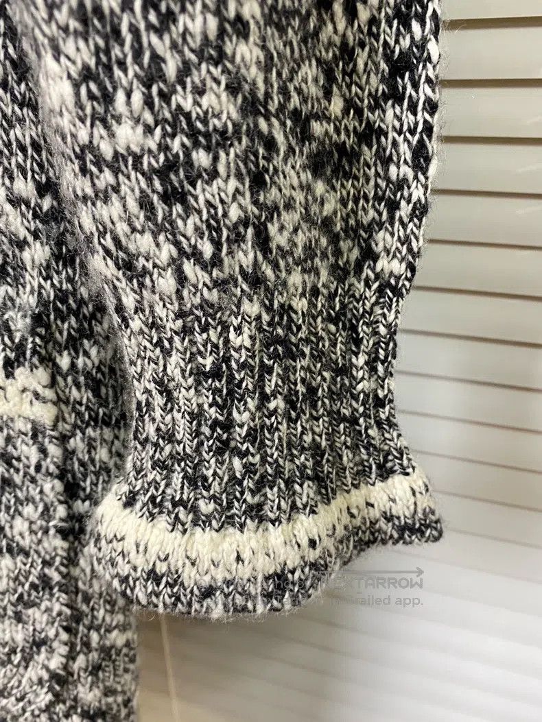 Chanel Chanel Black and white colour-block knitted cardigan coat Size XS / US 0-2 / IT 36-38 - 5 Thumbnail