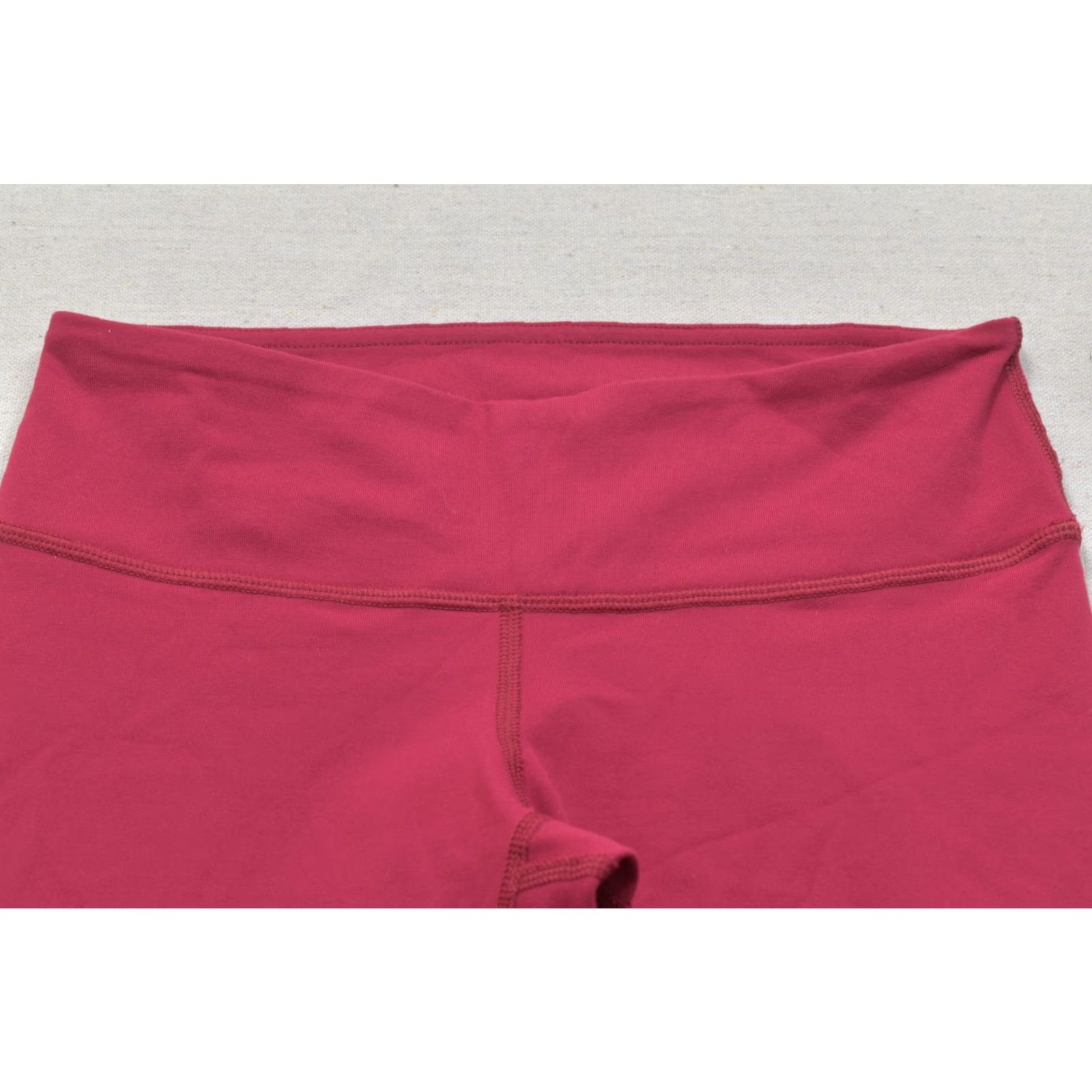Lululemon Lululemon Wunder Under Crop Leggings Size 4 Berry Red High Rise Yoga Athletic Womens Cropped Pants Size 27" / US 4 / IT 40 - 6 Thumbnail