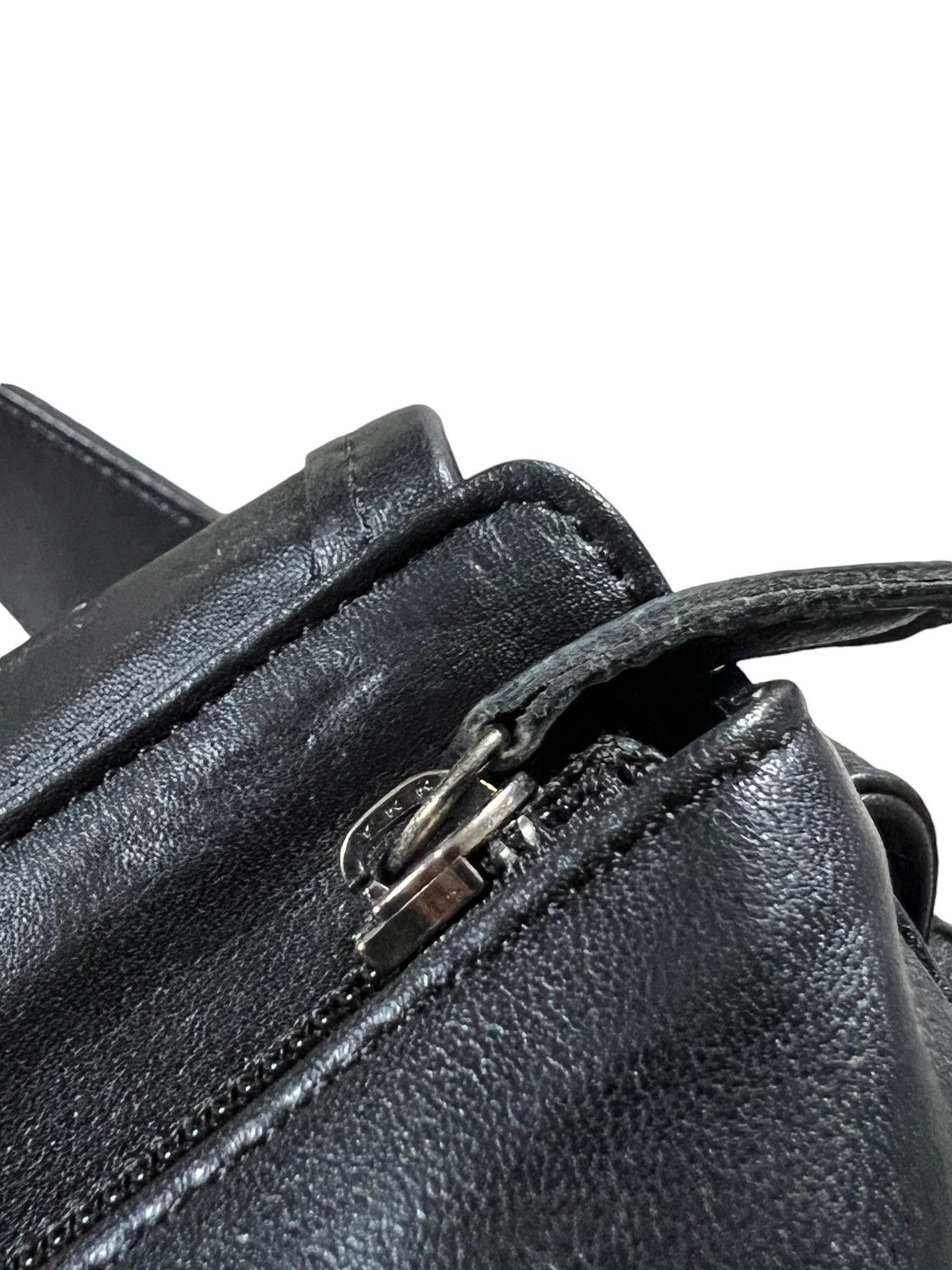 Designer × Japanese Brand Japanese Brand Genuine Leather Utility Crossbody Bag Size ONE SIZE - 13 Thumbnail