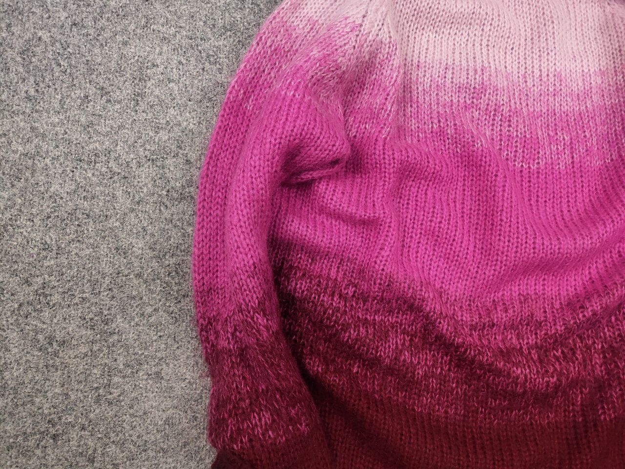Handmade Vintage 90s Handmade Knit sweater Crew Neck Wool Blend Fuzzy Size L / US 10 / IT 46 - 8 Thumbnail
