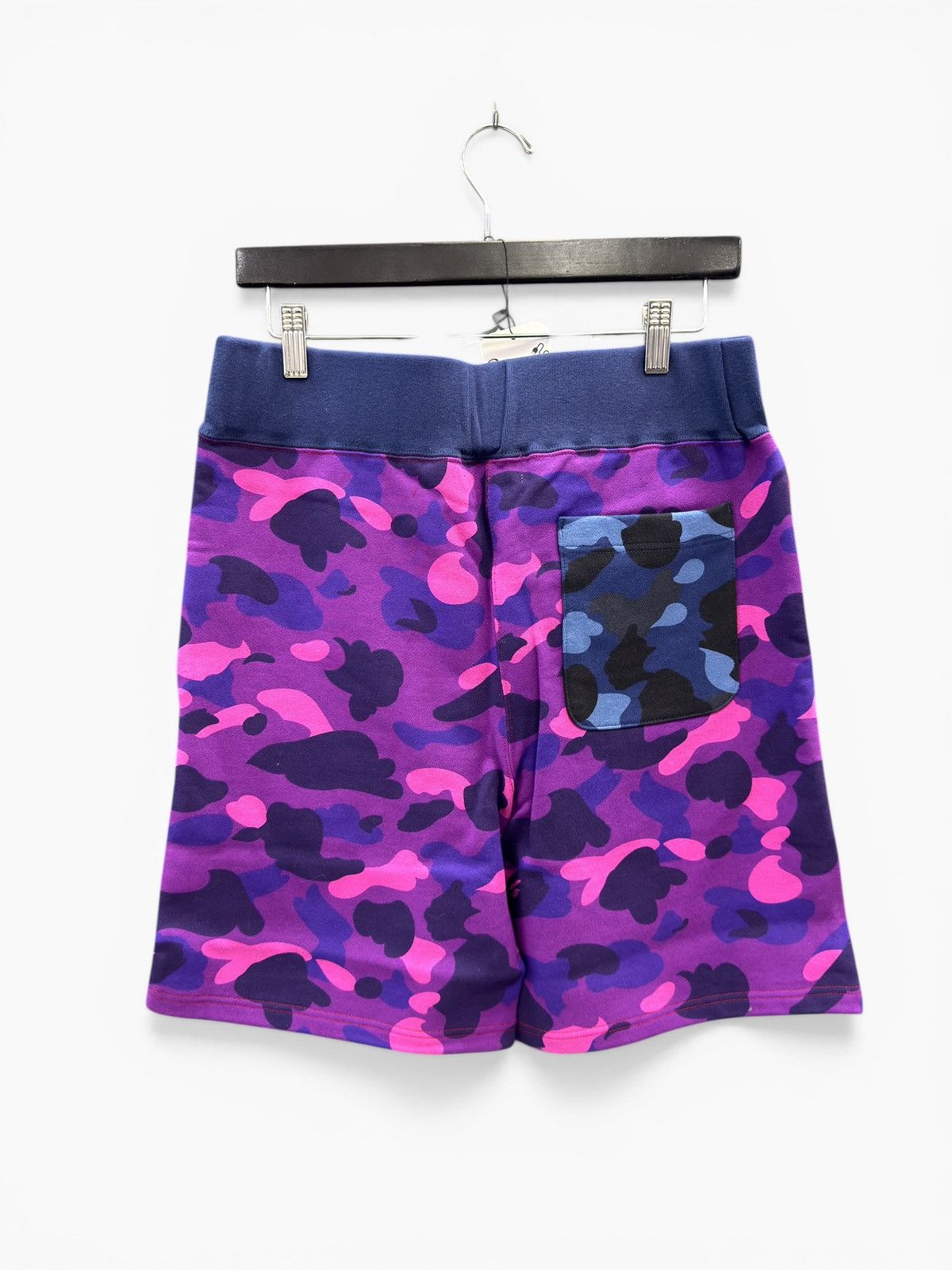 Bape Bape Red Multicolor Shark Shorts Size US 34 / EU 50 - 3 Thumbnail