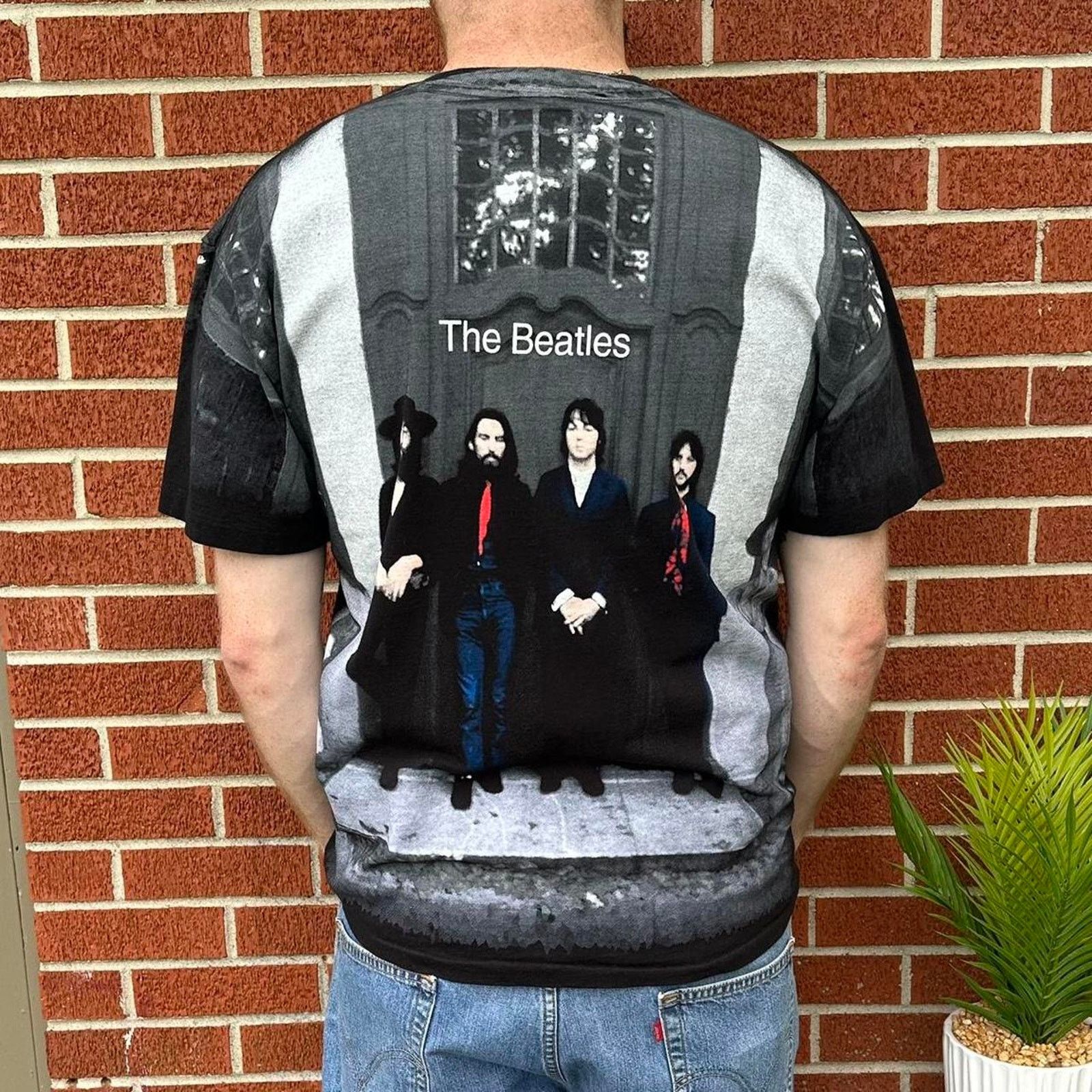 Vintage Vintage 90s the beatles hey jude aop band shirt Size US XL / EU 56 / 4 - 4 Thumbnail