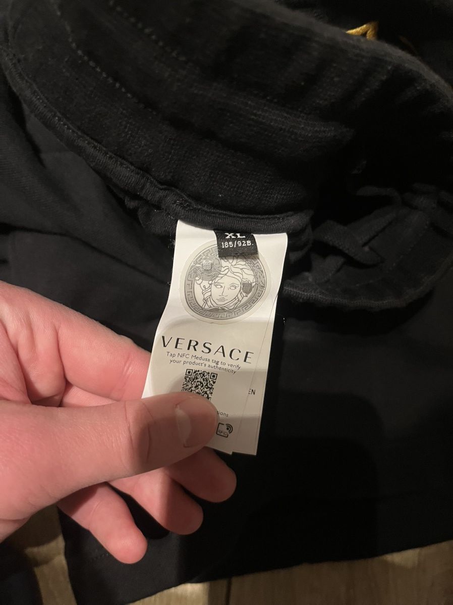 Versace Versace Black Shorts Size US 42 / EU 58 - 4 Thumbnail