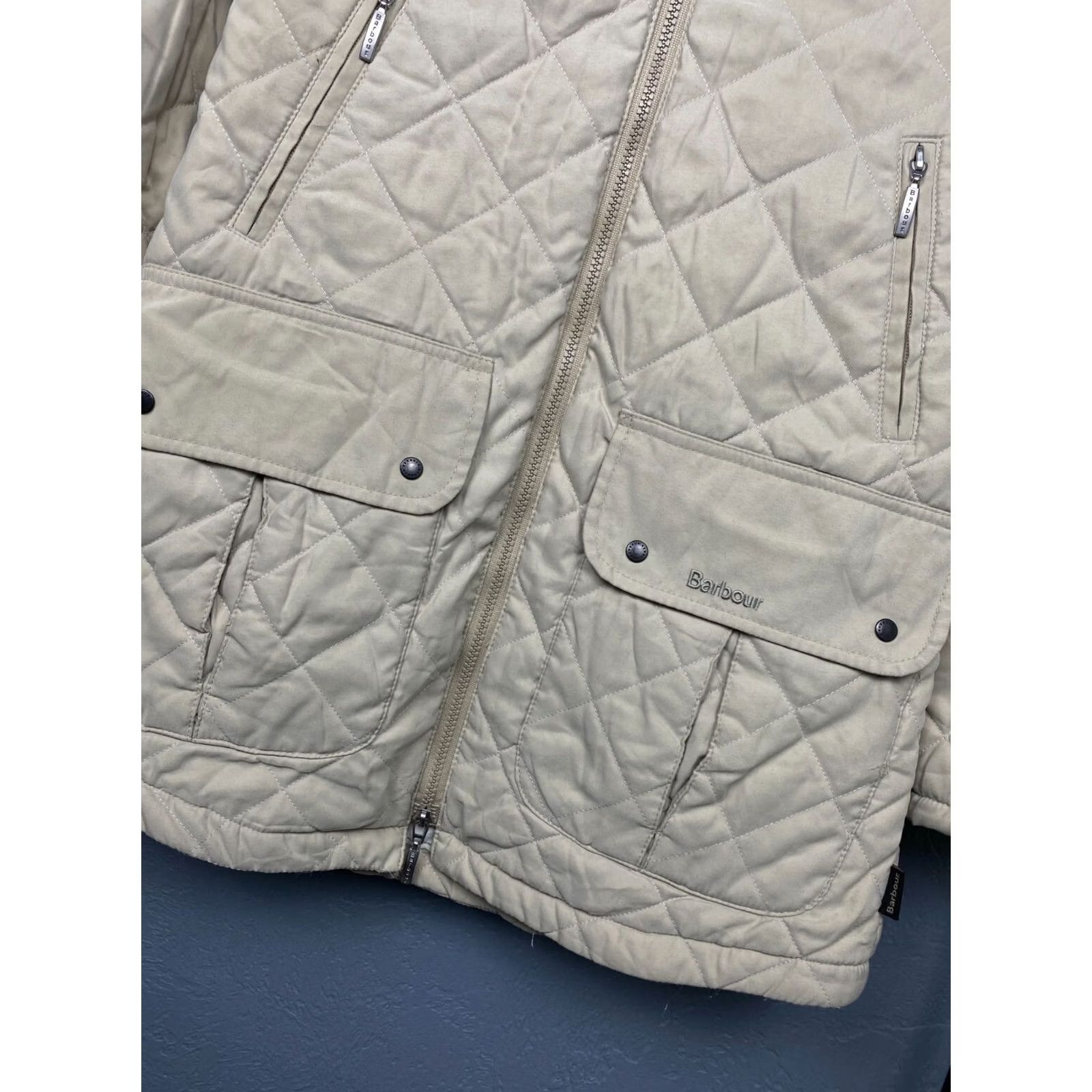 Barbour Barbour Womens Jacket Barbour Vintage Quilted Jacket Size US 8 Beige Size M / US 6-8 / IT 42-44 - 3 Thumbnail