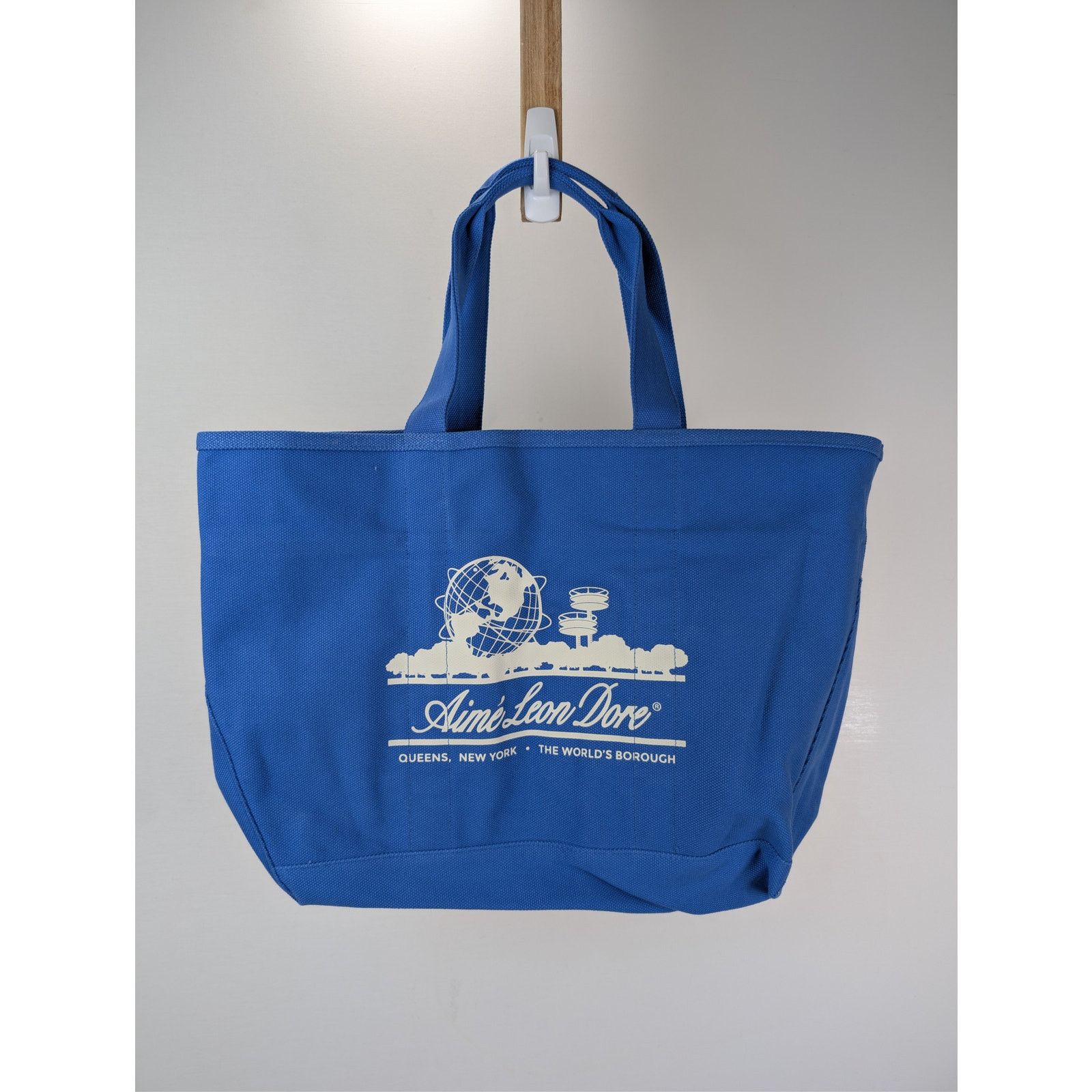 Aime Leon Dore o1rshd1 Size: OS / Unisphere Tote Bag in Royal Blue Size ONE SIZE - 7 Thumbnail