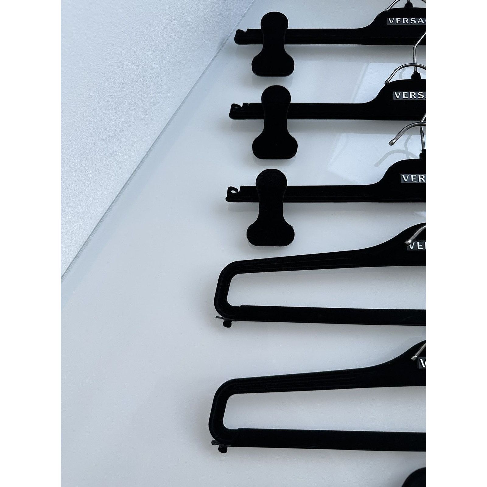 Versace Versace premium made in italy metal velour black hangers Size ONE SIZE - 4 Thumbnail