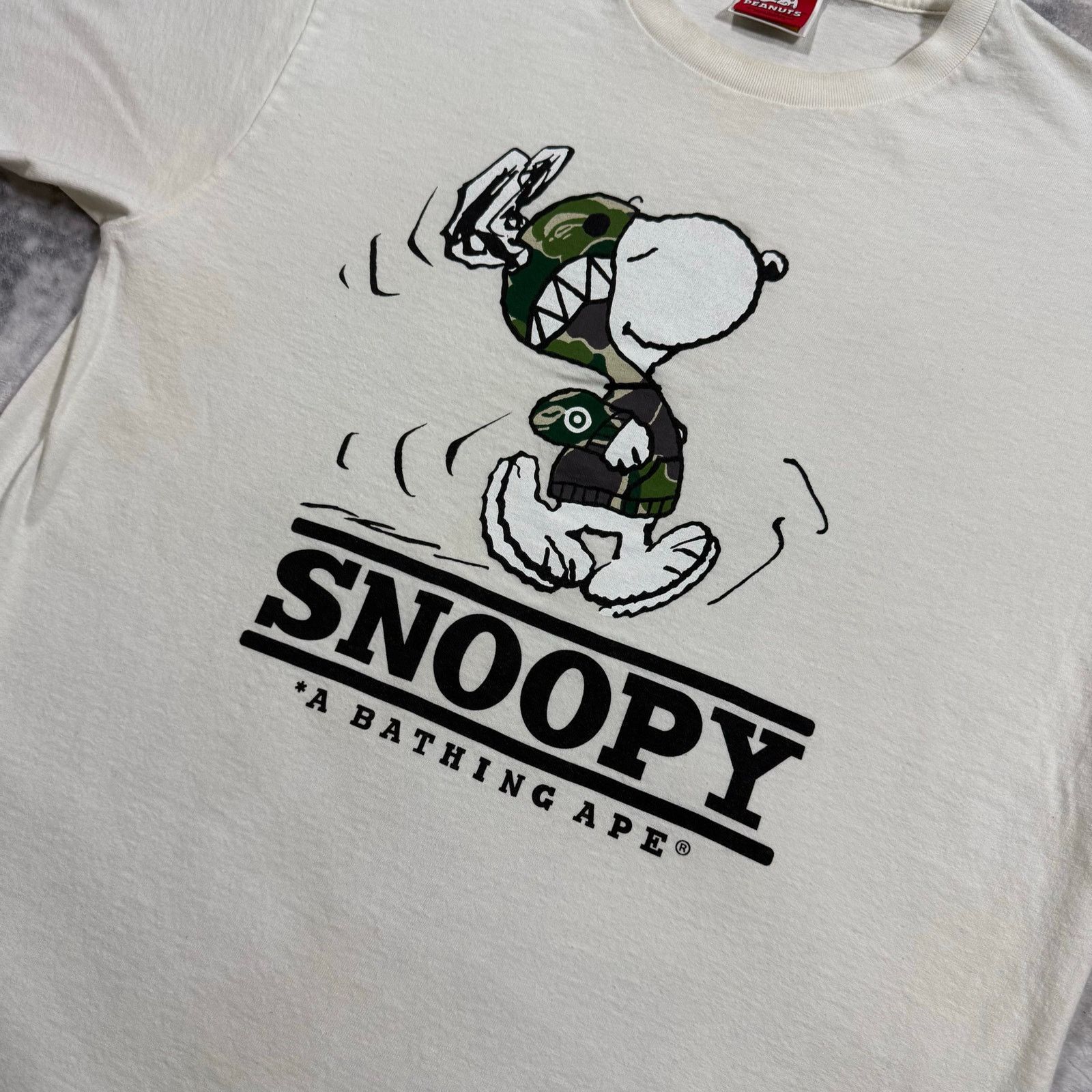 Bape × Peanuts Authentic Bape x Peanuts Snoopy Tee L Size US L / EU 52-54 / 3 - 2 Thumbnail