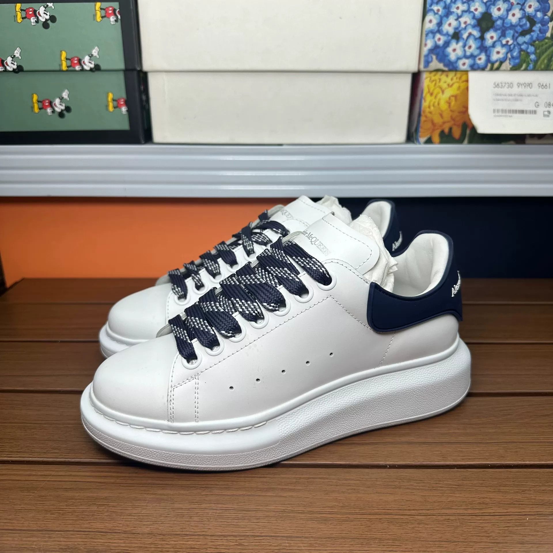 Alexander McQueen Alexander McQueen Blue Lowtop Sneakers it_35 Women Size US 5 / IT 35 - 1 Thumbnail