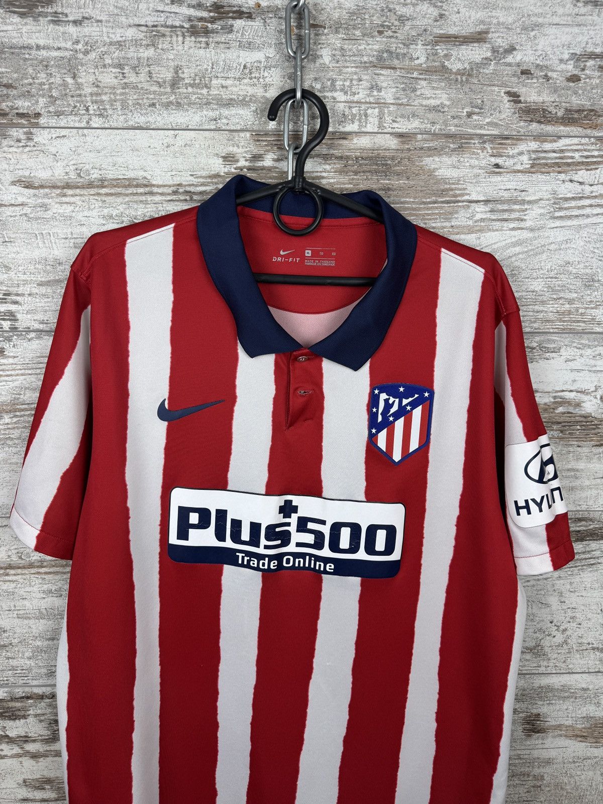 Nike × Vintage Mens Vintage Nike Atletico de Madrid FC T-shirt jersey tee Size US XL / EU 56 / 4 - 2 Thumbnail