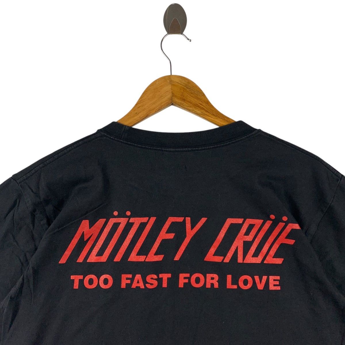 Band Tees Vintage 2001 MOTLEY CRUE Too fast love glam rock band tee Size US M / EU 48-50 / 2 - 9 Thumbnail