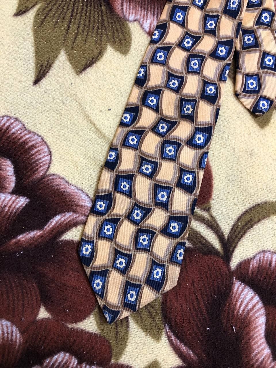 Hugo Boss Hugo Boss Designer Tie Italian Made Size ONE SIZE - 6 Thumbnail