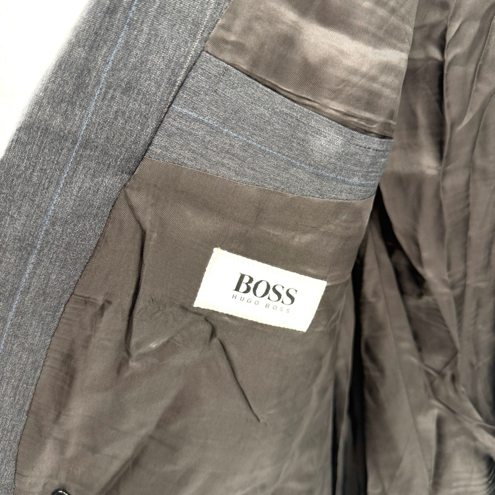 Hugo Boss Vintage 90s Grey Pinstripe 100% Wool Double Breasted Blazer Size 44R - 5 Thumbnail