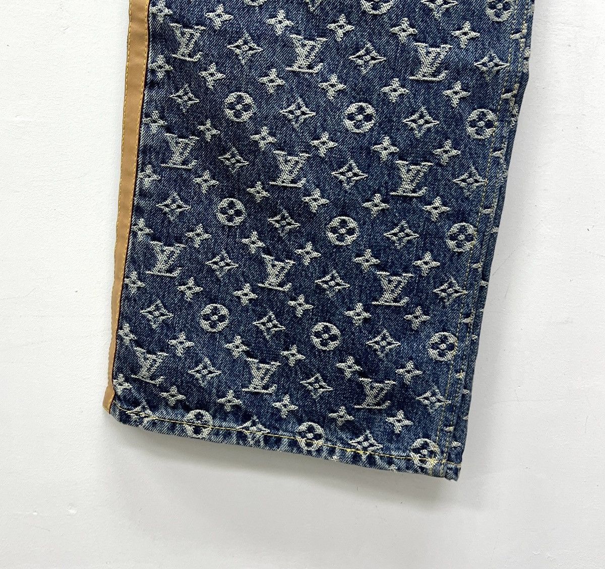 Louis Vuitton Louis Vuitton 25 Blue Monogram All-over Print Jeans K26WX Size US 31 - 5 Thumbnail