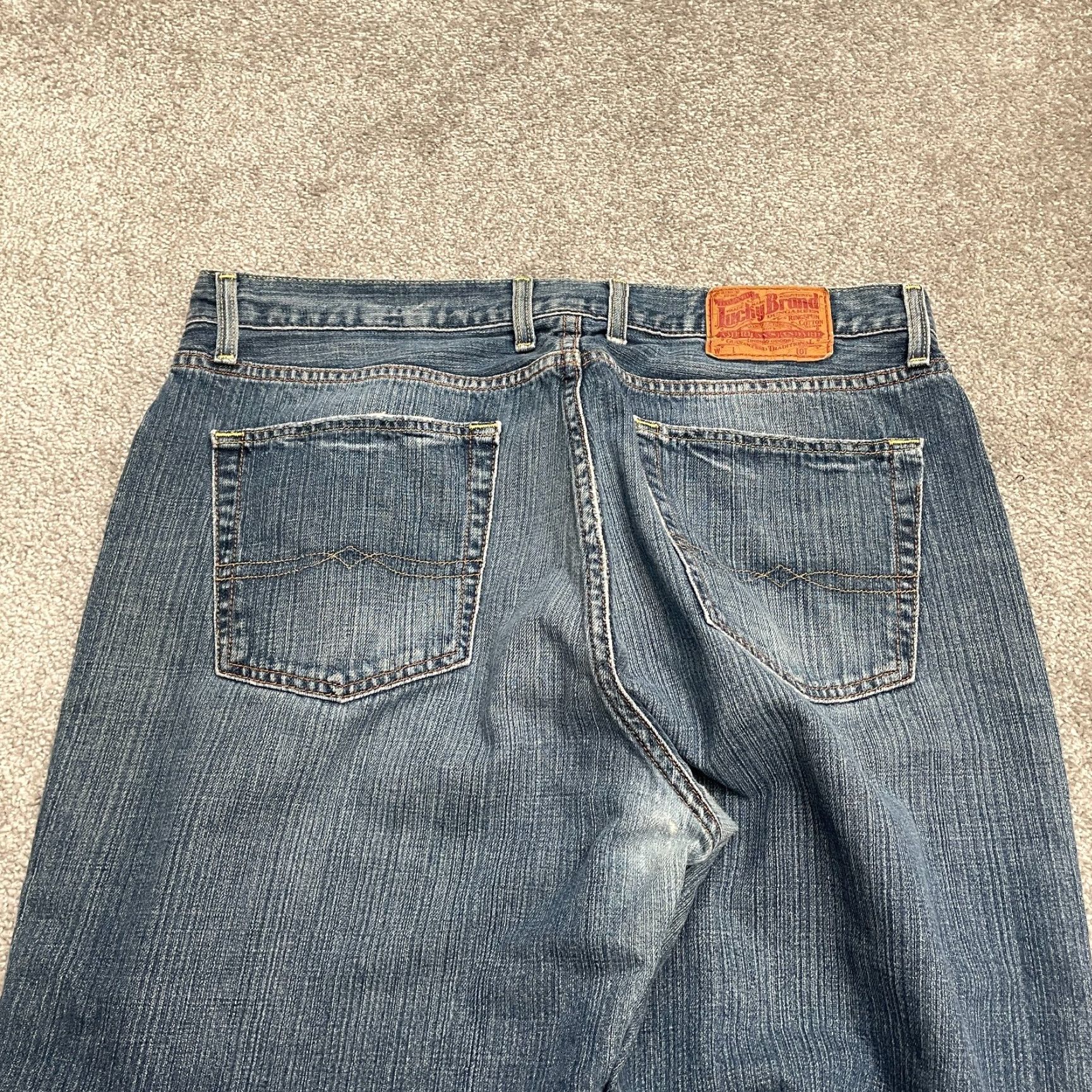 Lucky Brand Lucky Brand Jeans Dungaree Denim Mens 36 Blue Medium Wash Straight Classic 36x32 Size US 36 / EU 52 - 4 Thumbnail