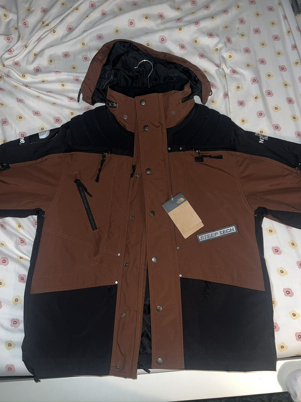 Supreme × The North Face Supreme®/The North Face® Steep Tech Apogee Jacket Size US M / EU 48-50 / 2 - 1 Thumbnail