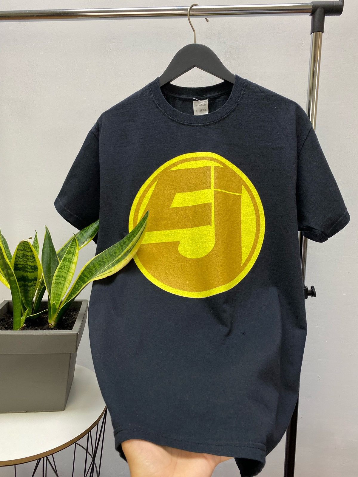 Band Tees × Rap Tees × Vintage Jurassic 5 Late 2014 Box Logo Band Rap T Shirt Size US L / EU 52-54 / 3 - 11 Thumbnail
