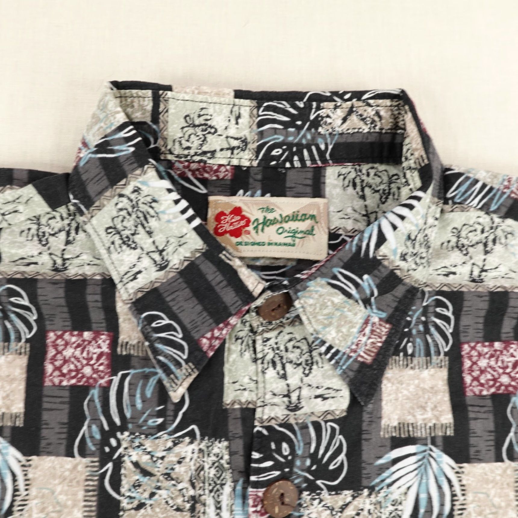 Hilo Hattie VINTAGE Hilo Hattie Shirt Mens Large Black Hawaiian Floral Aloha Button-Up Beach Tropical 90s Mens L Black Size US L / EU 52-54 / 3 - 2 Thumbnail