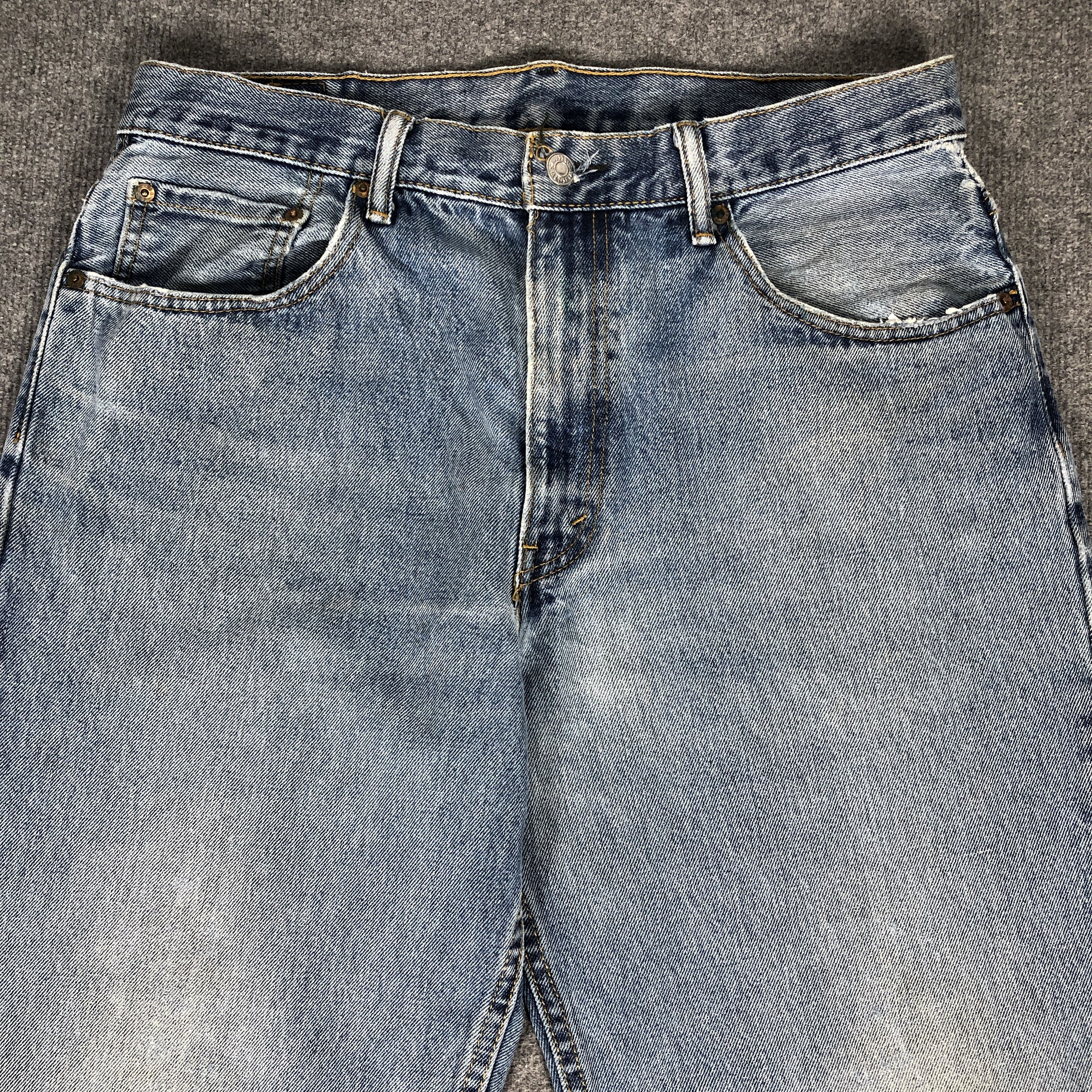 Levi's × Vintage Vintage Levis 550 Light Blue Wash Jeans L966 Size US 33 - 2 Thumbnail