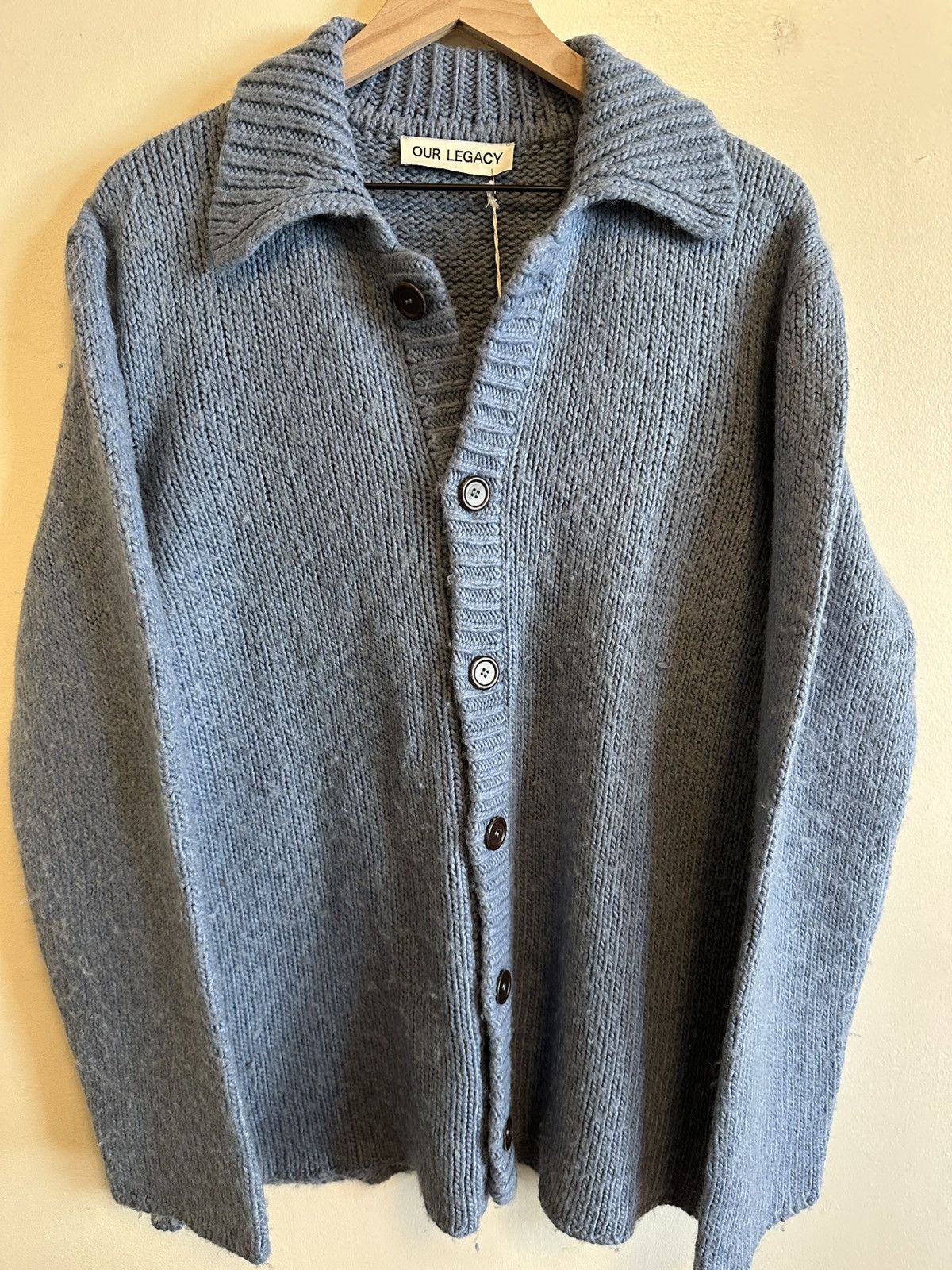 トップス OUR LEGACY BIG CARDIGAN 48 Our Legacy - Big Cardigan Funky Blue Acrylic