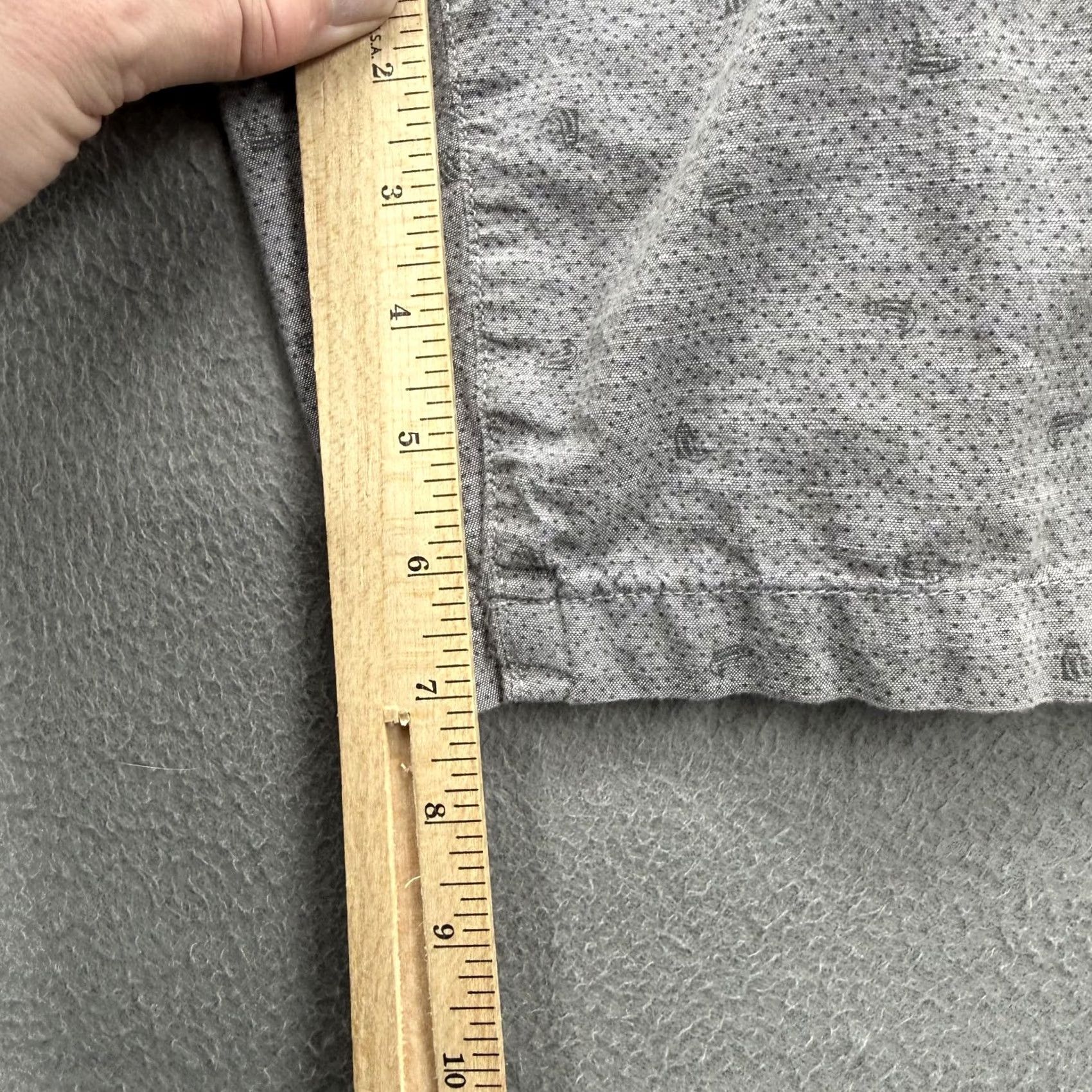Eddie Bauer Eddie Bauer Mens Gray Cotton Chino Shorts 32 Inseam 9 in Flat Front Zip Pockets Sailboat Fish Print Beach Casual Summer Geometric Nautical Size US 32 / EU 48 - 7 Thumbnail