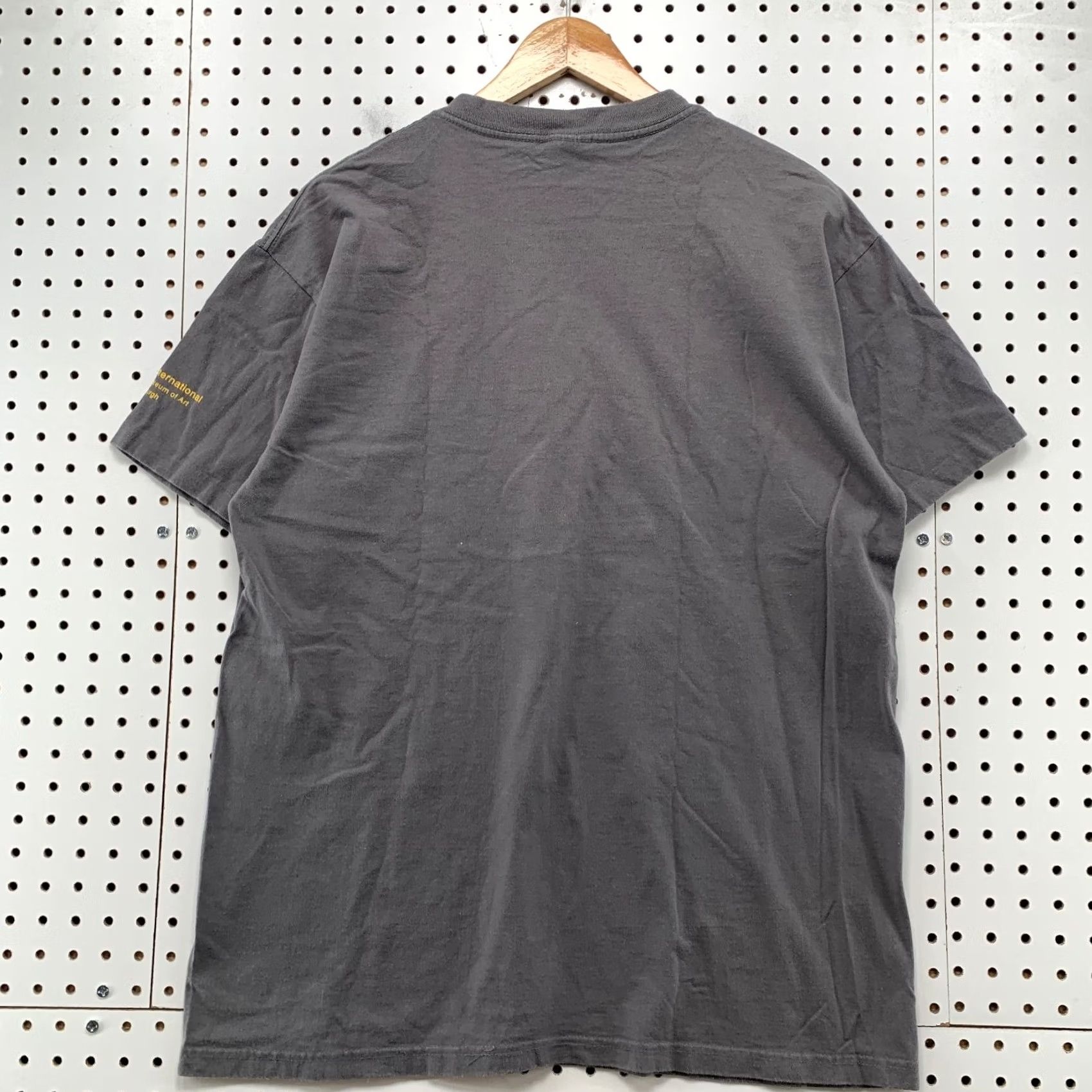 Anvil Vintage Carnegie Museum Art Shirt Mens XL Gray Graphic 90s CI 99/00 Cotton Short Sleeve Crew Neck T-Shirt Size US XL / EU 56 / 4 - 2 Thumbnail