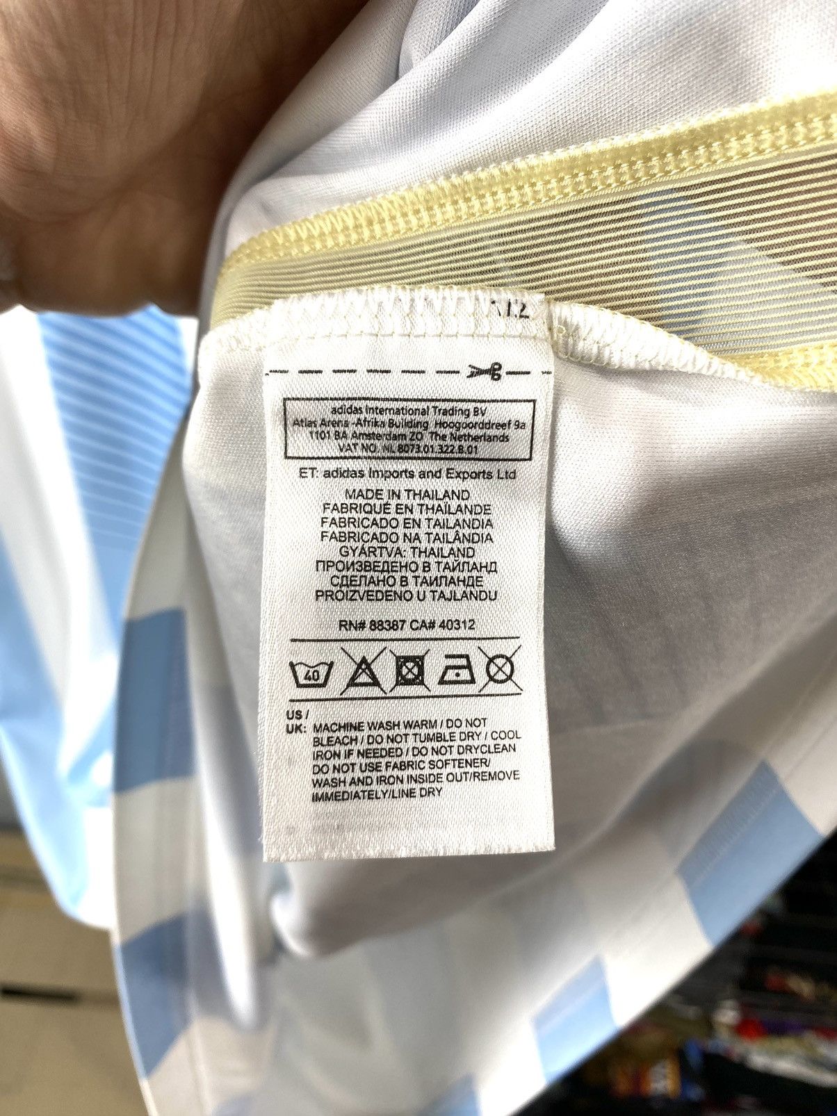 Adidas Vintage Adidas Argentina Soccer Jersey T Shirt Football Size US M / EU 48-50 / 2 - 7 Thumbnail