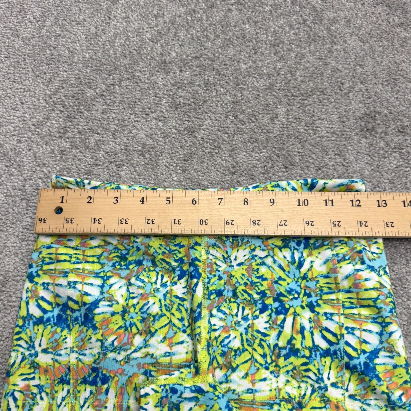 Forever 21 FOREVER 21 Tie-Dye Compression Shorts Womens Small Neon Green Blue Pink Active Size 28" / US 6 / IT 42 - 7 Thumbnail