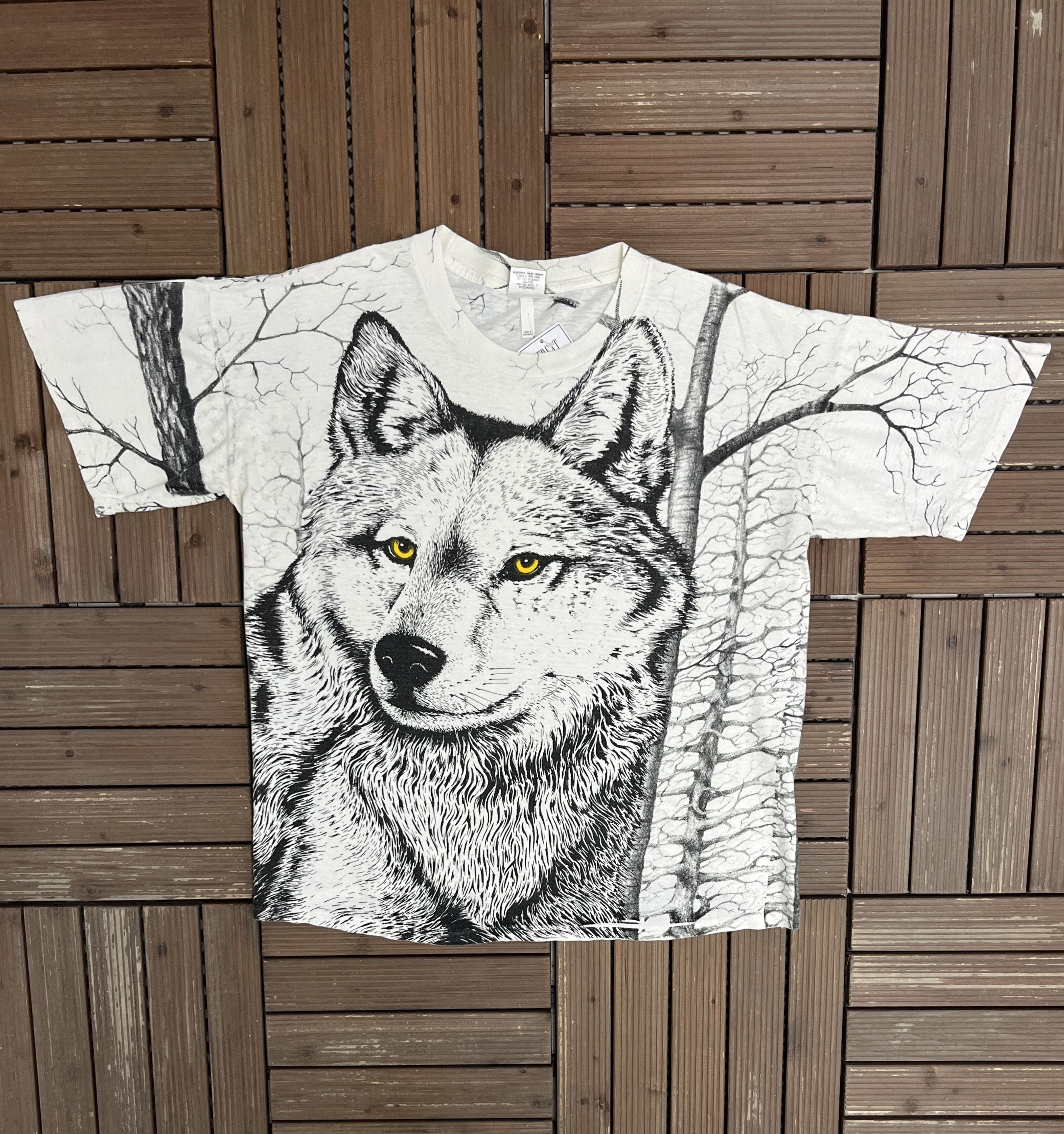 Vintage Wolf Scenic All Over Print Vintage White T-Shirt Tee Size US XL / EU 56 / 4 - 1 Thumbnail