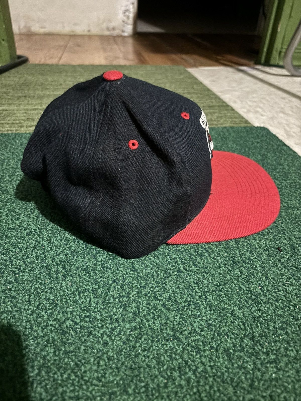 NBA Chicago Bulls Vintage NBA Embroidered G Cap Wool Strapback Size ONE SIZE - 4 Thumbnail