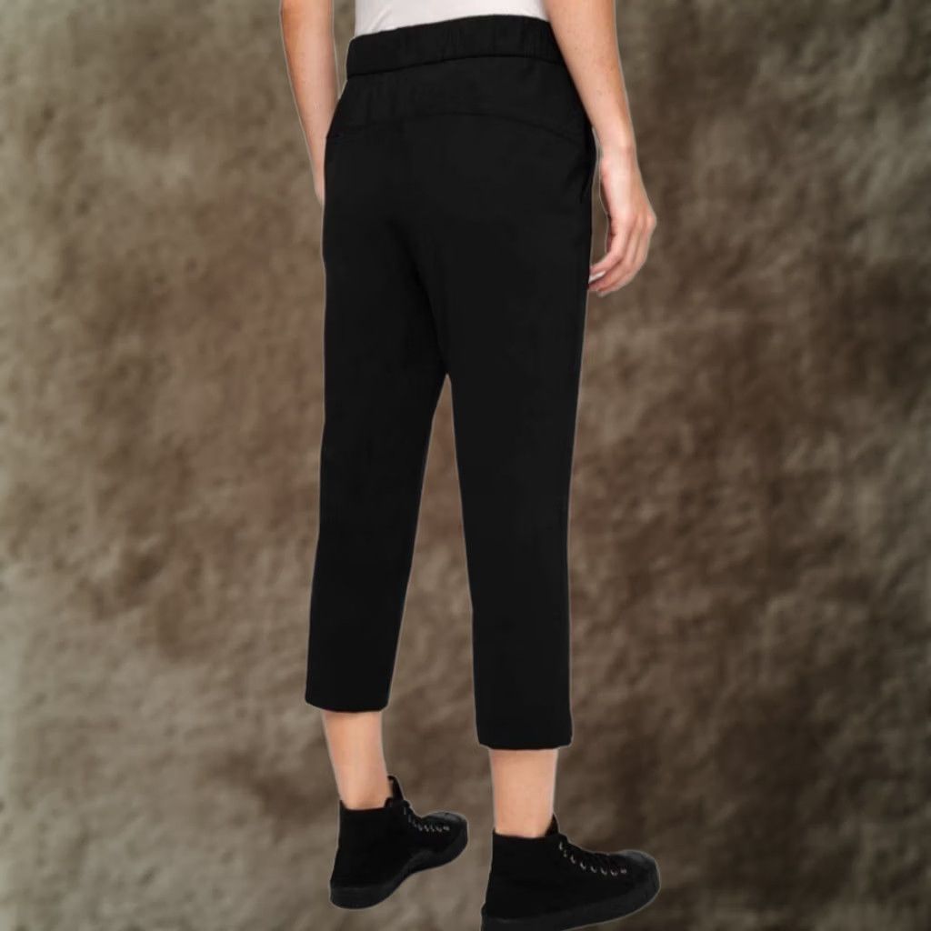 Lululemon Lululemon On The Fly Crop Pants Womens 10 Black Woven 23" Ism Drawstring Pockets Size 32" / US 10 / IT 46 - 1 Thumbnail