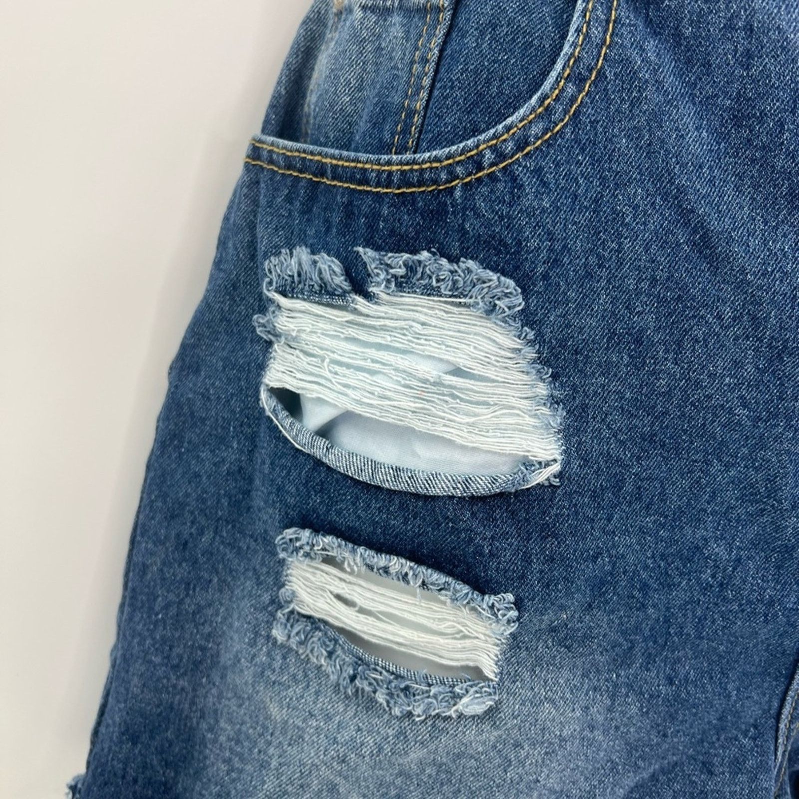 Boohoo BOOHOO TALL DISTRESSED FRAYED JEAN SHORTS SZ 8 NWT Size 30" / US 8 / IT 44 - 6 Thumbnail