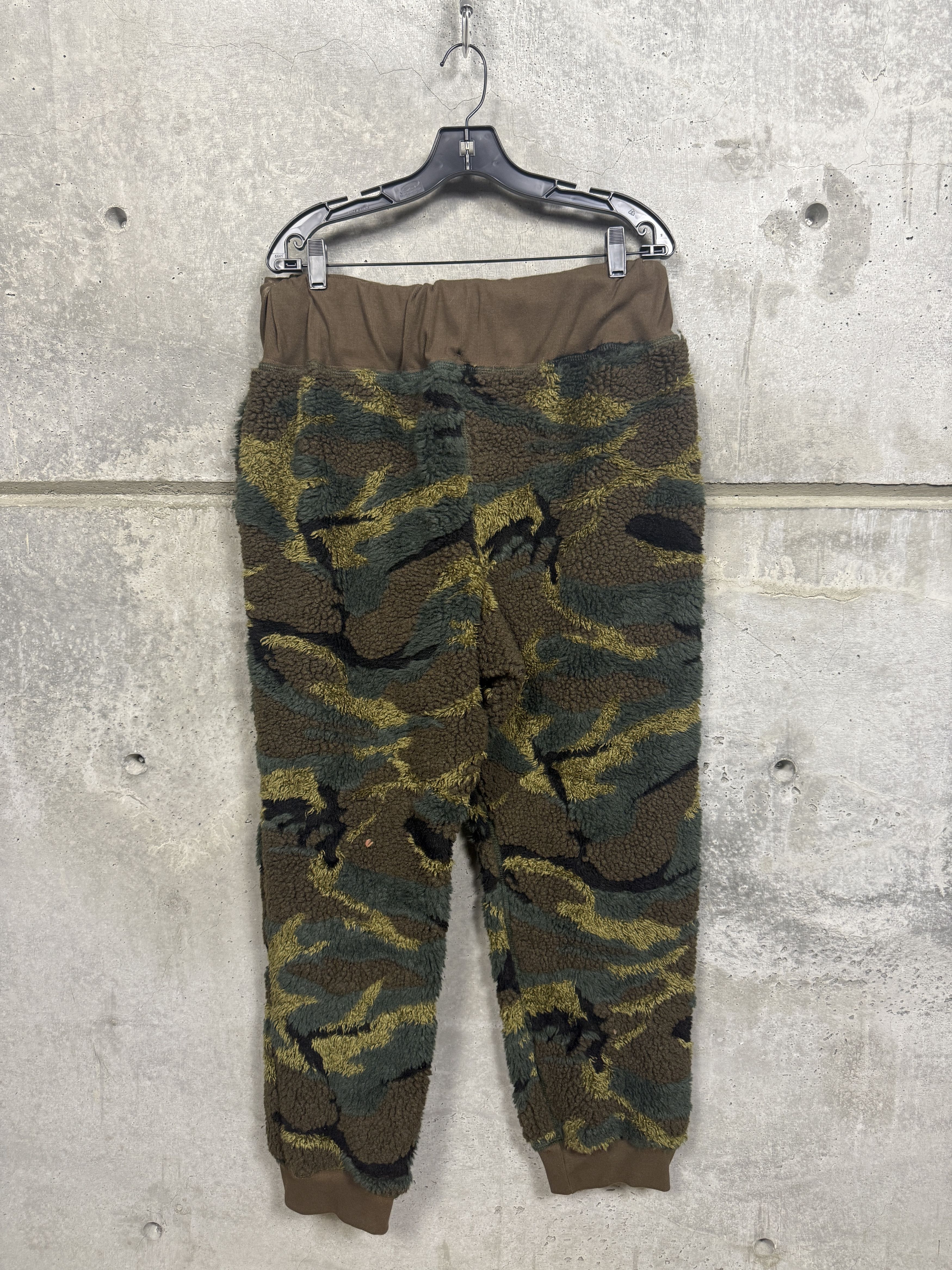 Camp High Camp High XL Fleece Camo Sweatpants Size US 32 / EU 48 - 2 Thumbnail