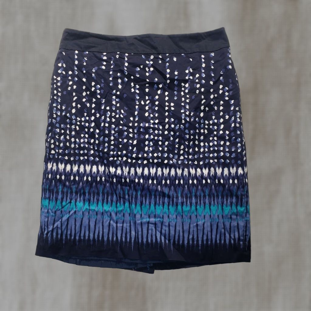 Ann Taylor Ann Taylor Skirt Adult 8 Multicolor Zipper Knee Length Pencil Womens Size 30" / US 8 / IT 44 - 1 Thumbnail