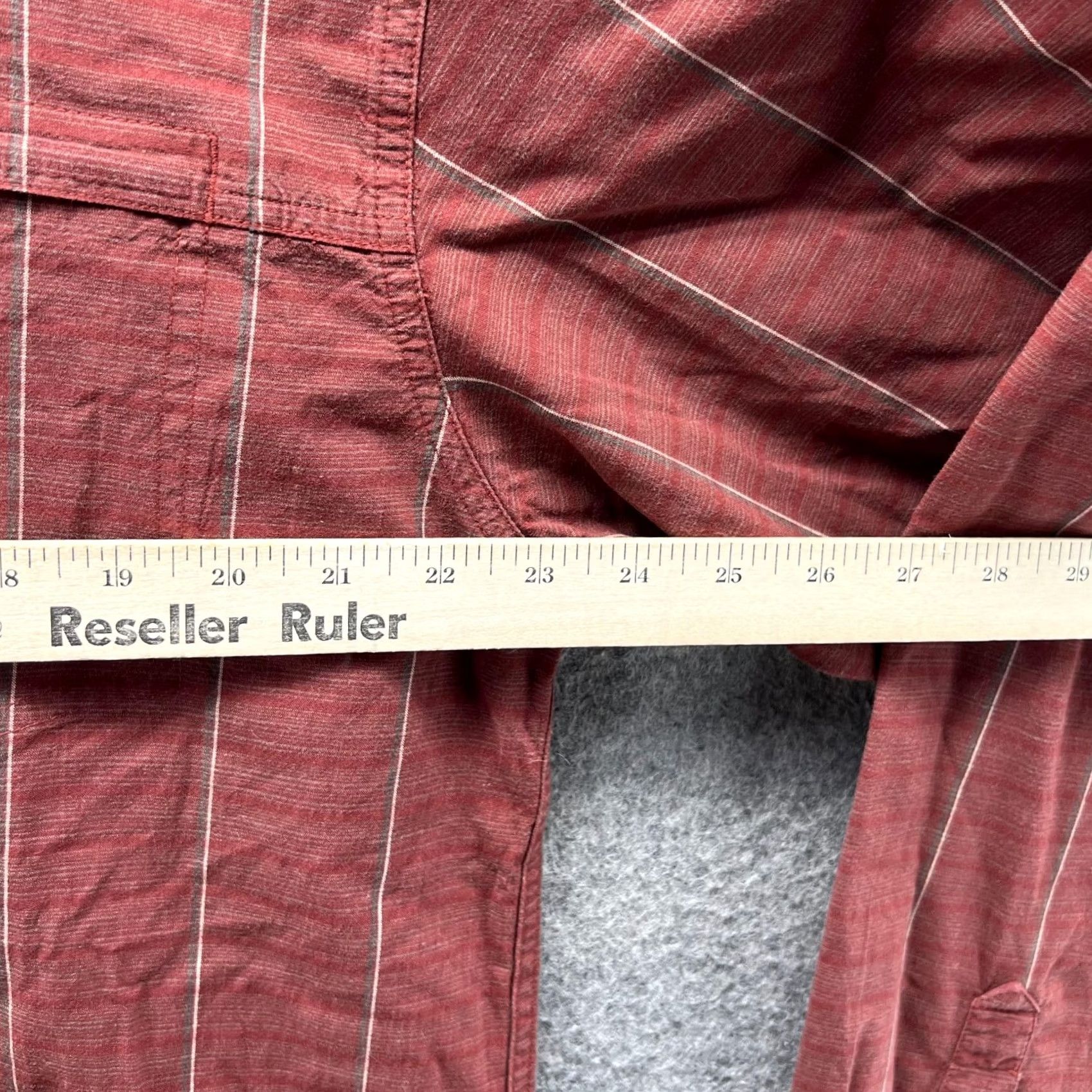 Vintage VINTAGE Columbia Shirt Men Large Check Red Casual Button Down Striped Sportswear Vtg Size US L / EU 52-54 / 3 - 7 Thumbnail