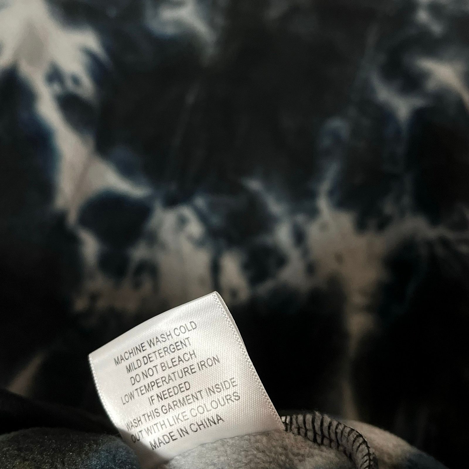 The Hundreds •NWT• THE HUNDREDS ACID TIEDYE Embroidered front Fleece • M Size US M / EU 48-50 / 2 - 9 Thumbnail