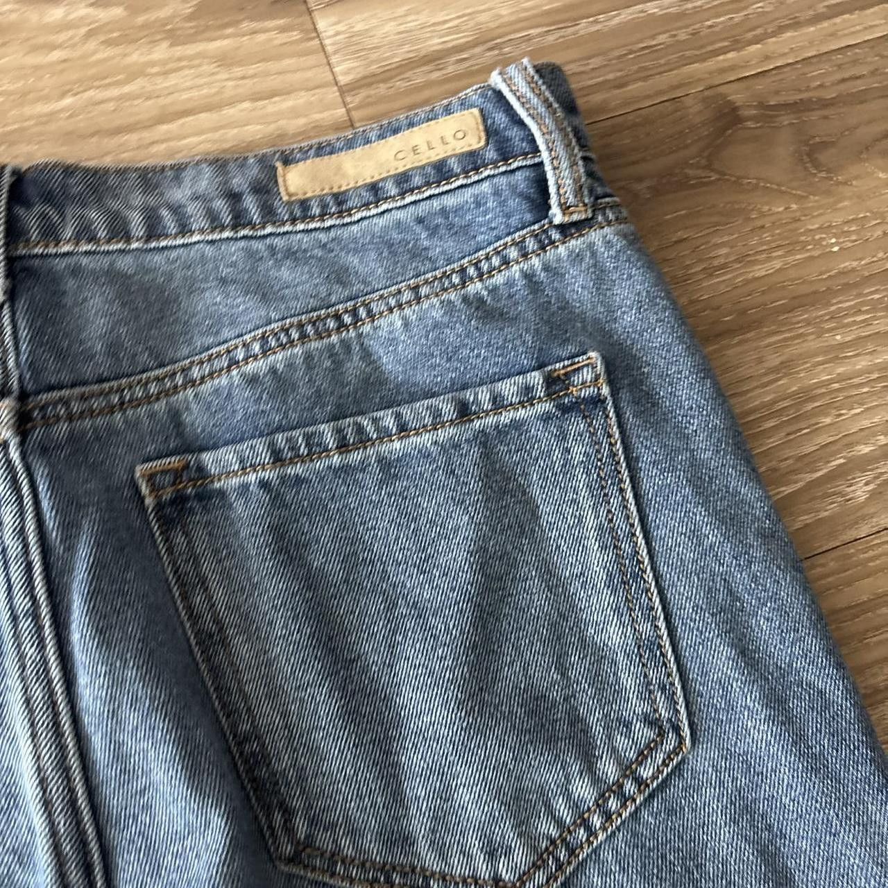 Japanese Brand Crazy Vintage Y2K/2000s Grunge Medium Wash Essential Denim Jeans! 30x31 Size US 30 / EU 46 - 7 Thumbnail