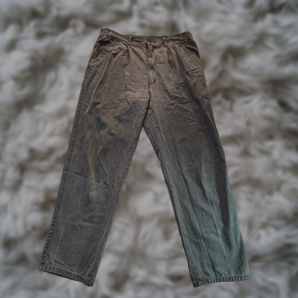 Vintage VTG Britannia Pleated Pants Chino Men 34x30 Gray Adult Regular 90s Made in Hong Kong Size US 34 / EU 50 - 1 Thumbnail