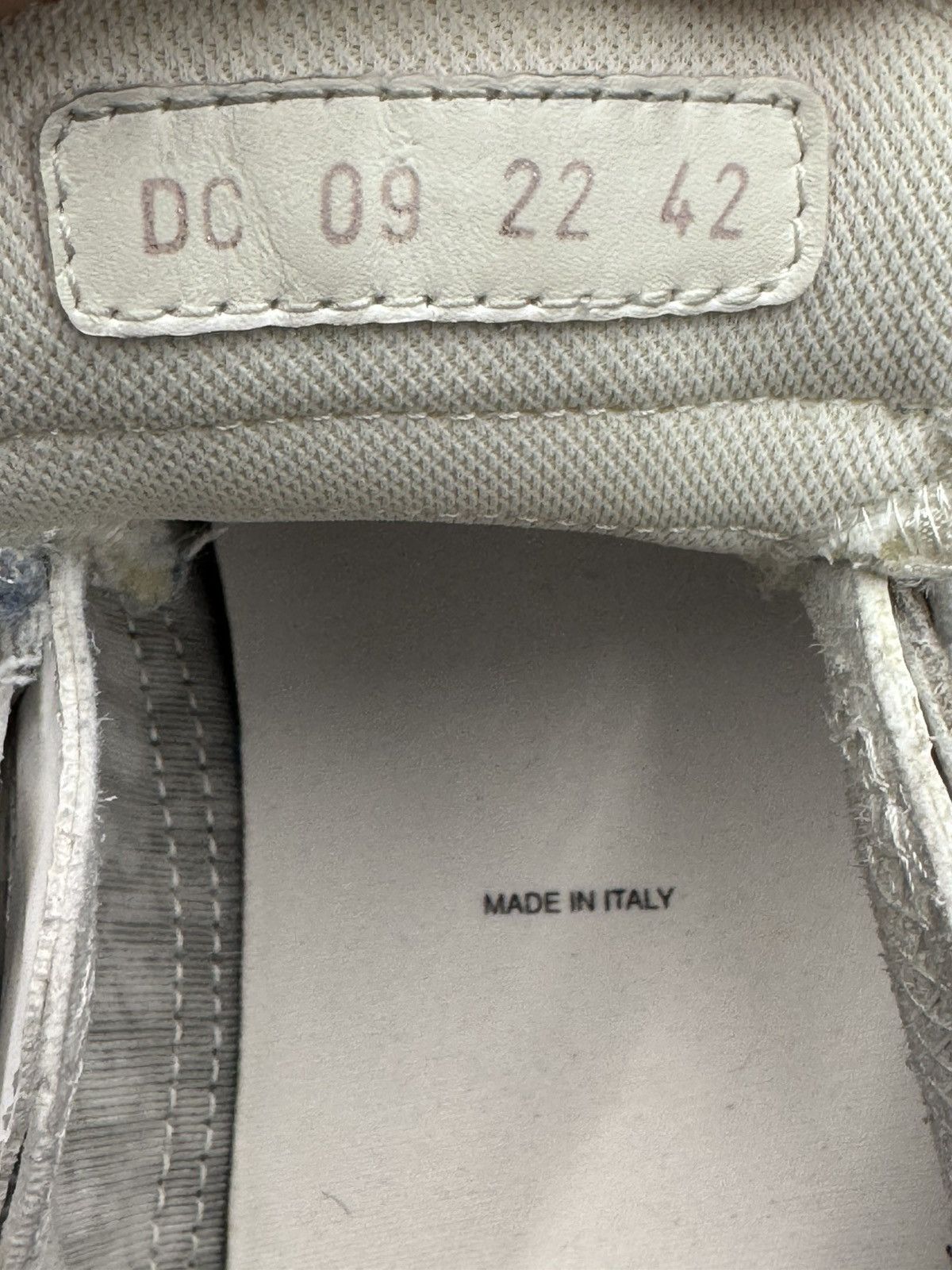 Dior Dior B25 Runner Sneaker White / Grey Size US 9 / EU 42 - 10 Thumbnail