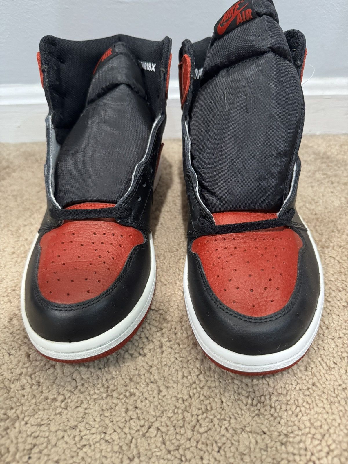 Jordan Brand Jordan 1 Banned 2016 Size US 10 / EU 43 - 3 Thumbnail