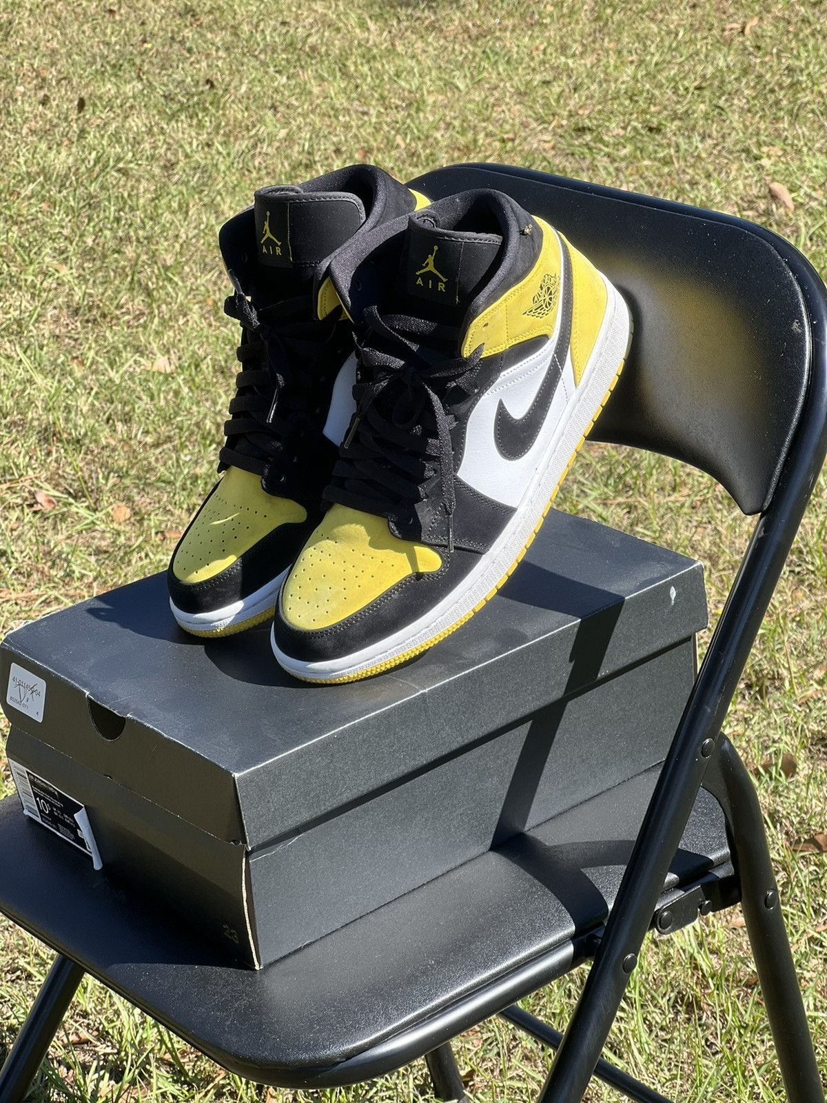 🚨AIR JORDAN 1 MID SE🚨