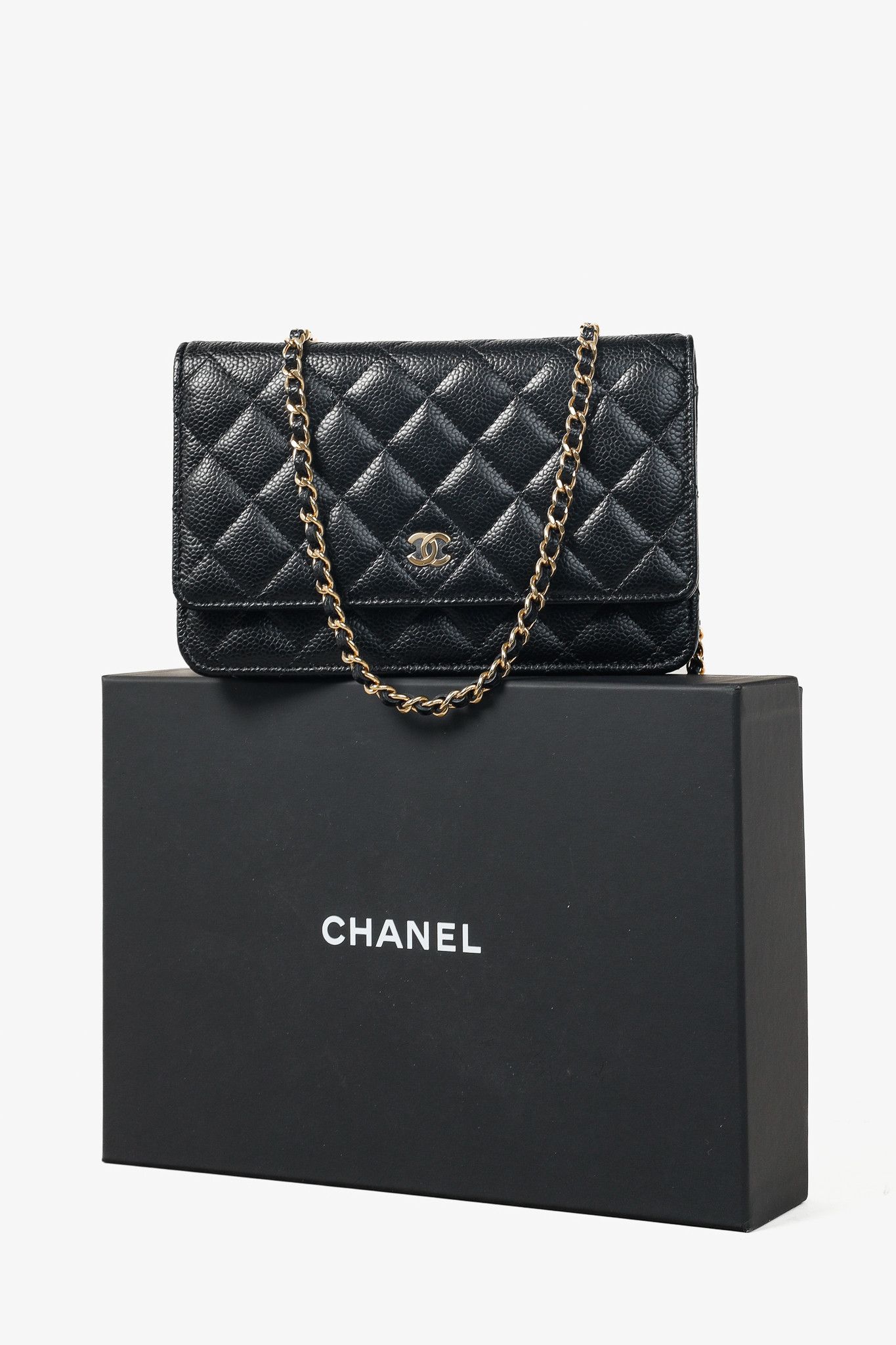 Chanel Chanel Caviar Leather Gold Strap Classic Wallet-On-Chain Size ONE SIZE - 15 Thumbnail