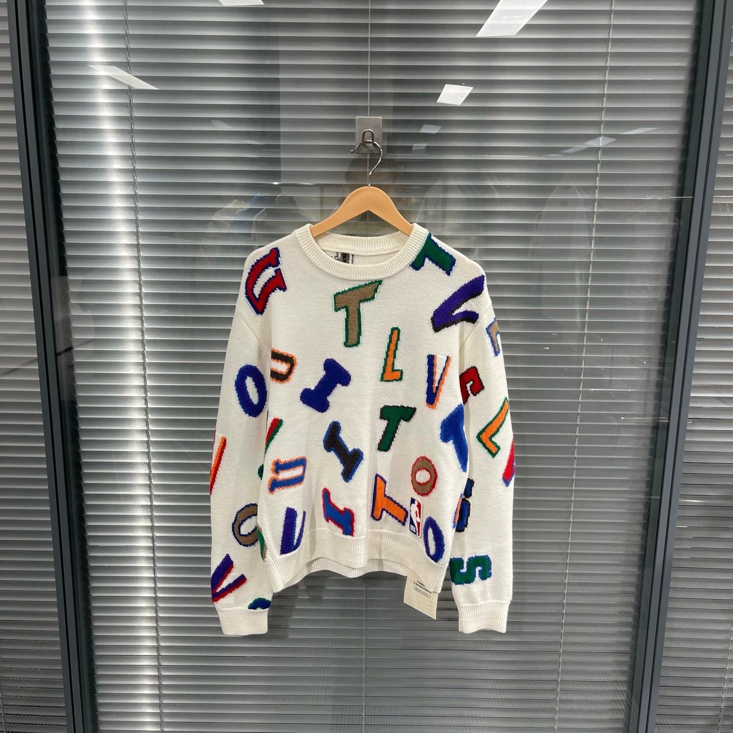 Louis Vuitton Beige Sweater with Colorful Letter Print Size US S / EU 44-46 / 1 - 1 Thumbnail