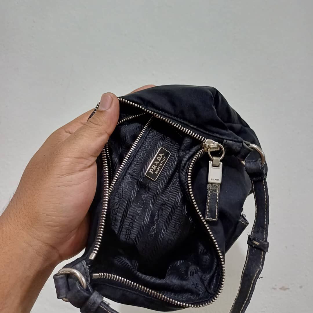 Prada Authentic PRADA Hobo Bag Size ONE SIZE - 17 Thumbnail