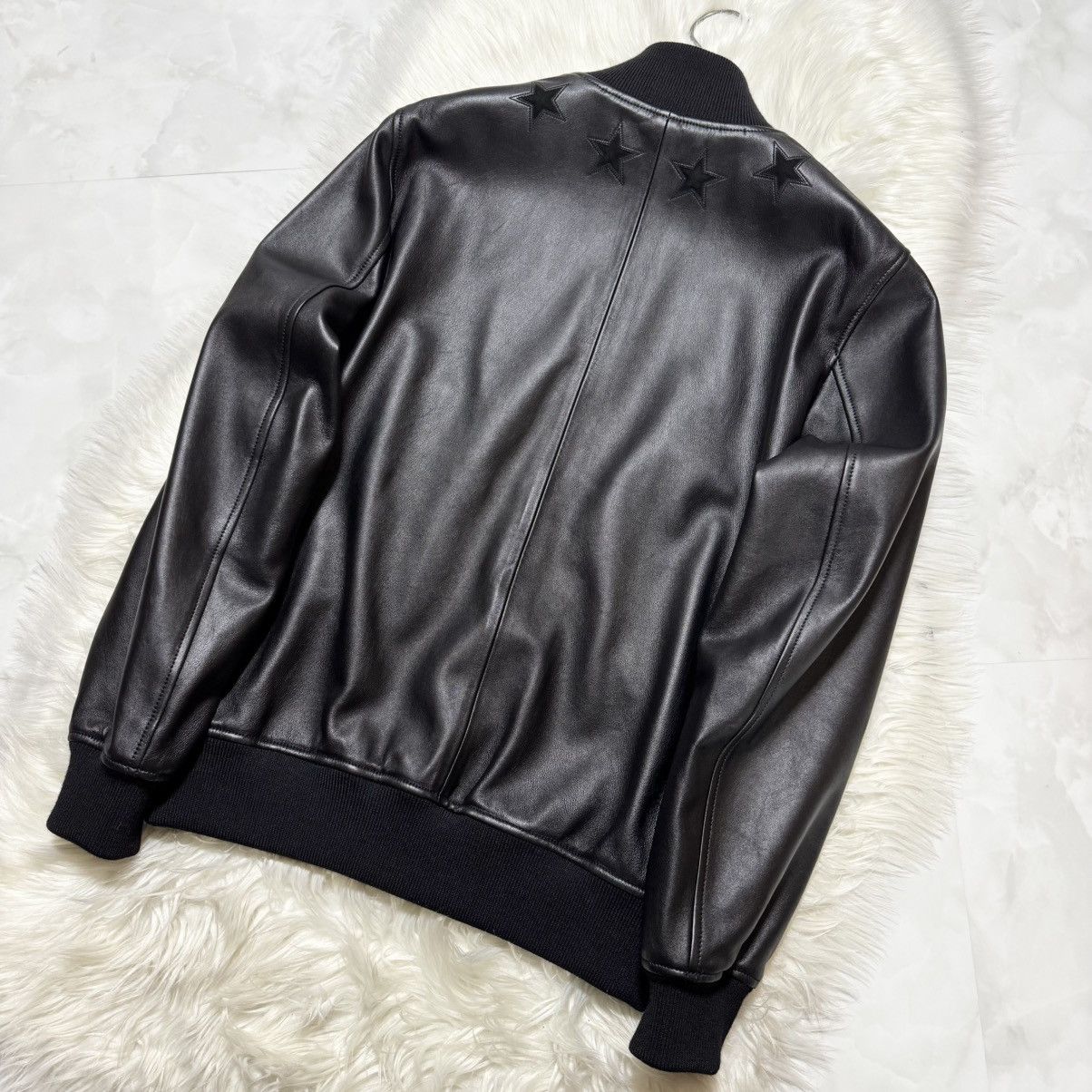 Givenchy Givenchy round star leather bomber jacket 50 Black Size US M / EU 48-50 / 2 - 8 Thumbnail