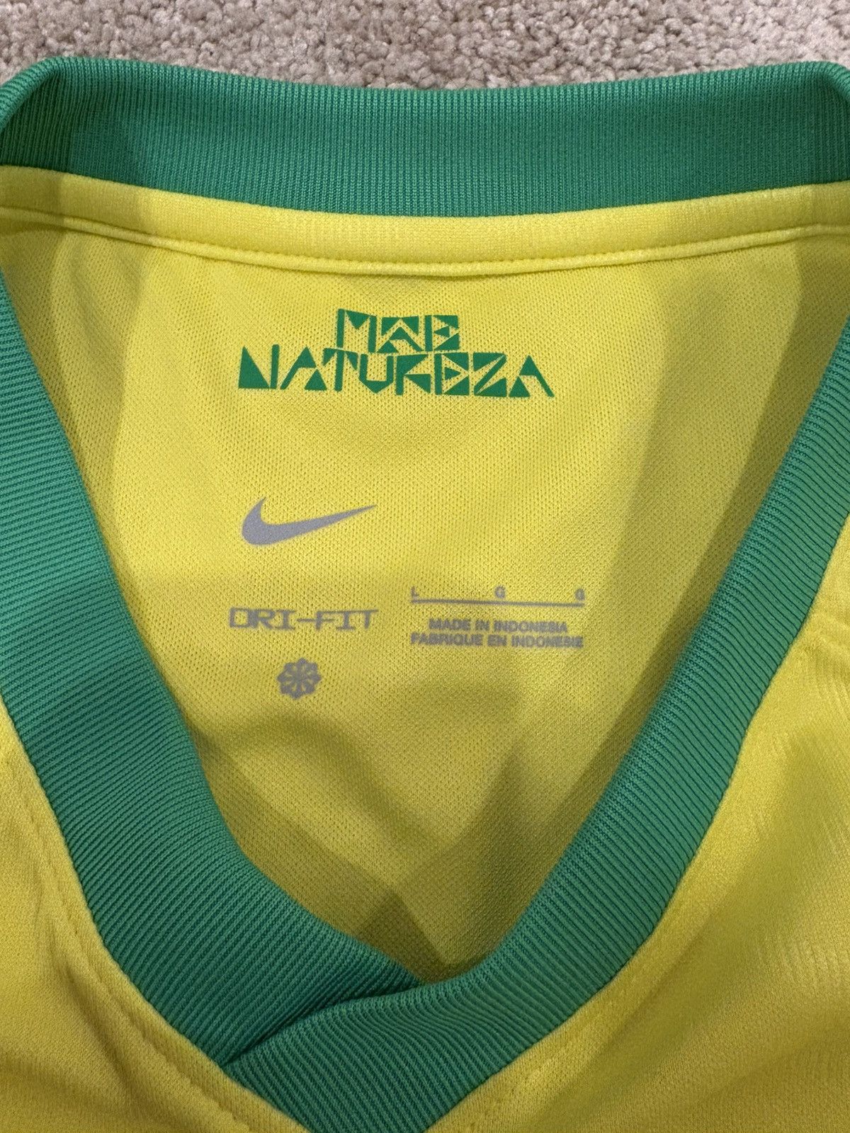 Nike Nike Brazil Jersey - Size L Size US L / EU 52-54 / 3 - 3 Thumbnail