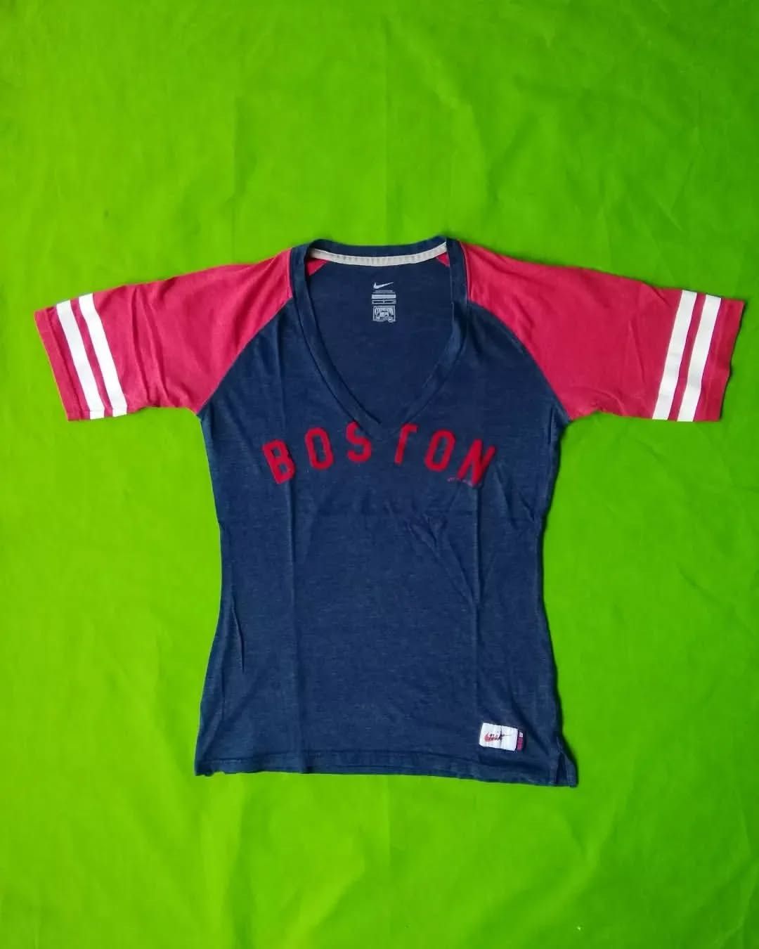 MLB × Nike Nike Boston Spellout Striped Blue and Red V-Neck Woman Tees Size S / US 4 / IT 40 - 2 Thumbnail