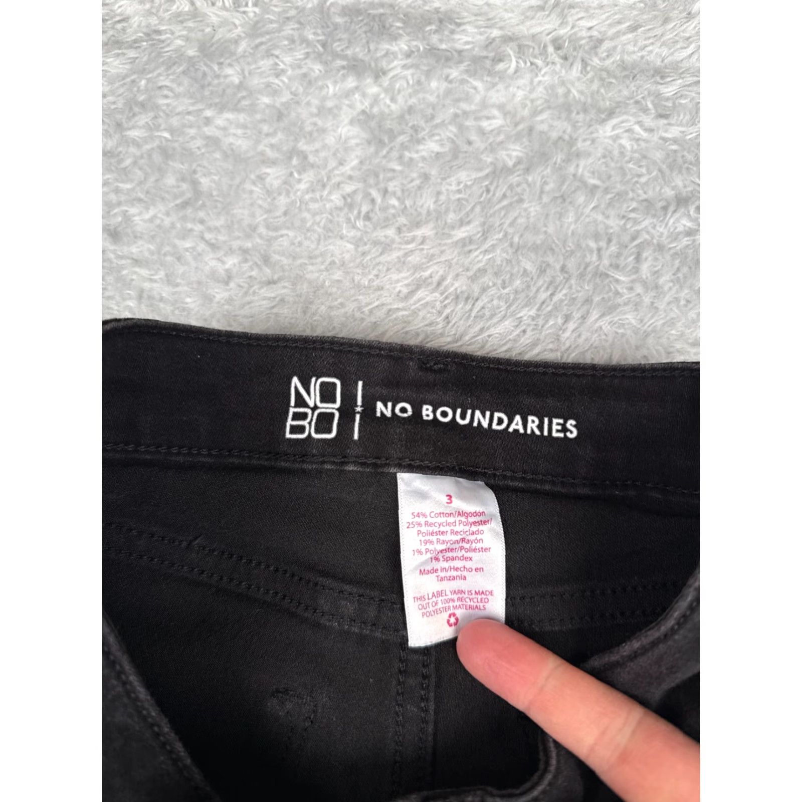 Vintage No Boundaries Jeans Juniors 3 Black Denim Skinny Mid Rise Cotton Blend 24x27 Size 26" / US 2 / IT 38 - 6 Thumbnail